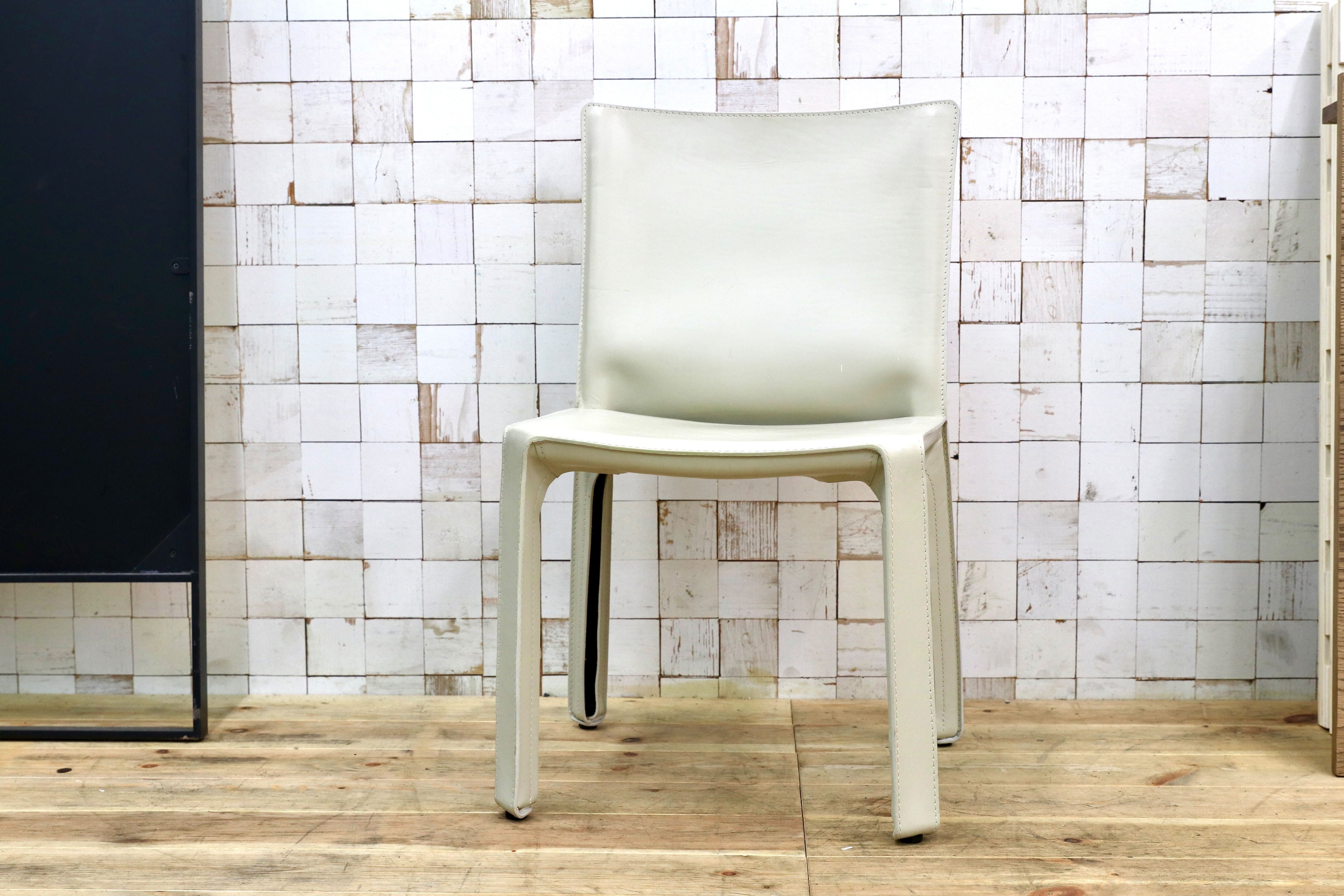 GMIO74D○Cassina / カッシーナ 413 CAB キャブチェア マリオ・ベリーニ 椅子 マットアイボリー レザー イタリアモダン 定価30.8万