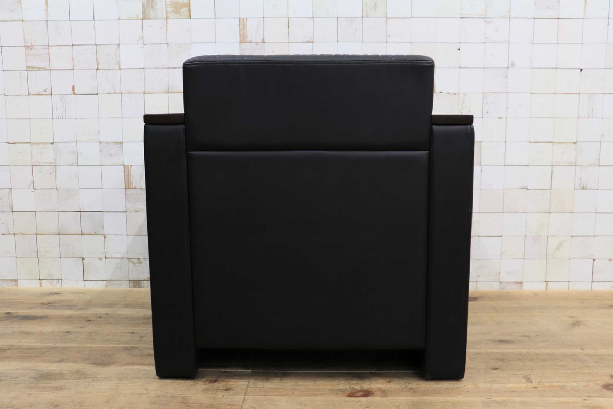 GMJH381C〇ITOKI / イトーキ 本革 1人掛けソファ シングルソファ ブラック 木製アームチェア 応接家具