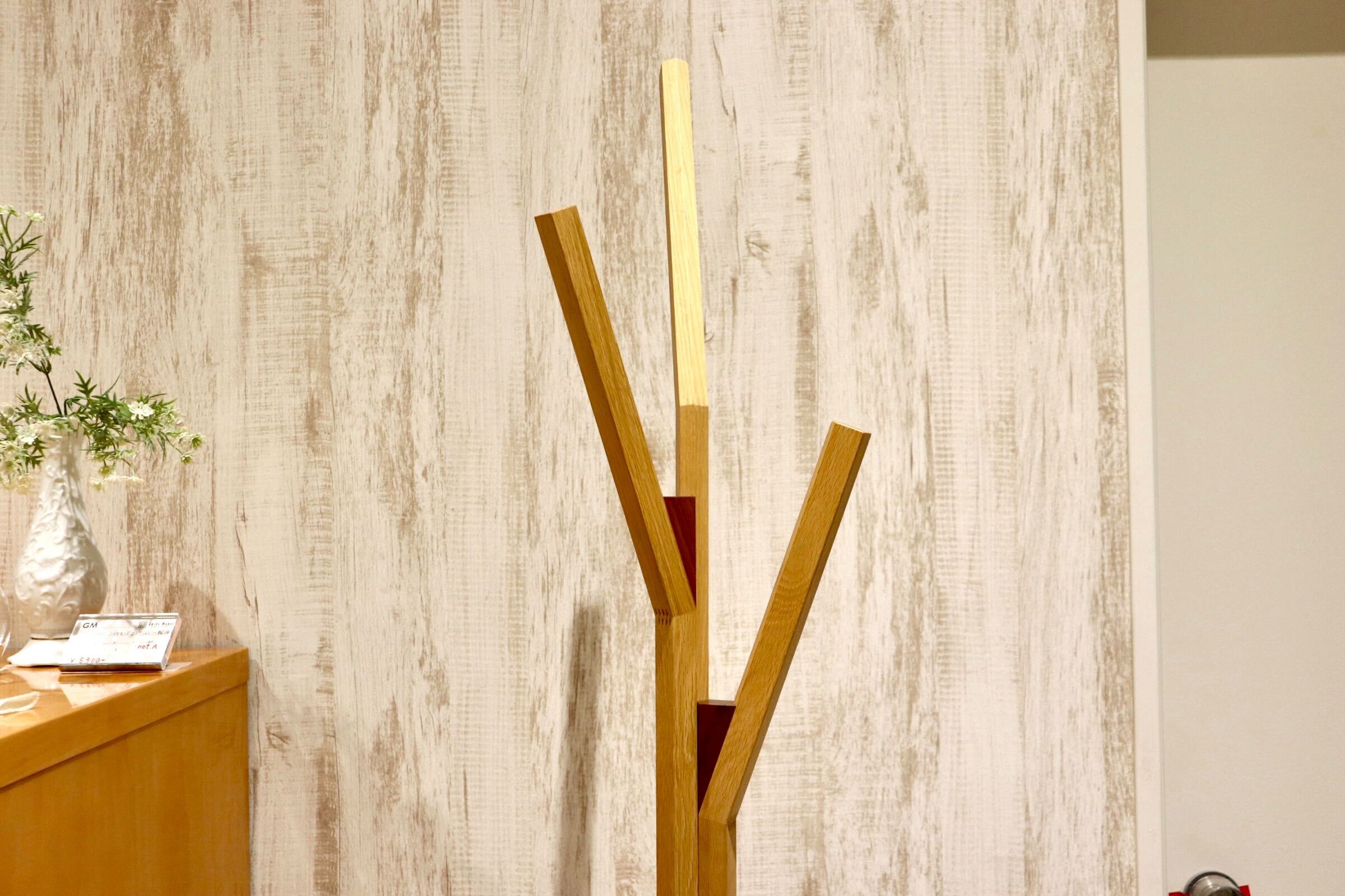 GMIS162◯匠工芸 / TAKUMI ポールハンガー コートハンガー ハンガーラック 帽子掛け オーク材 国産家具 定価約4.8万 展示品