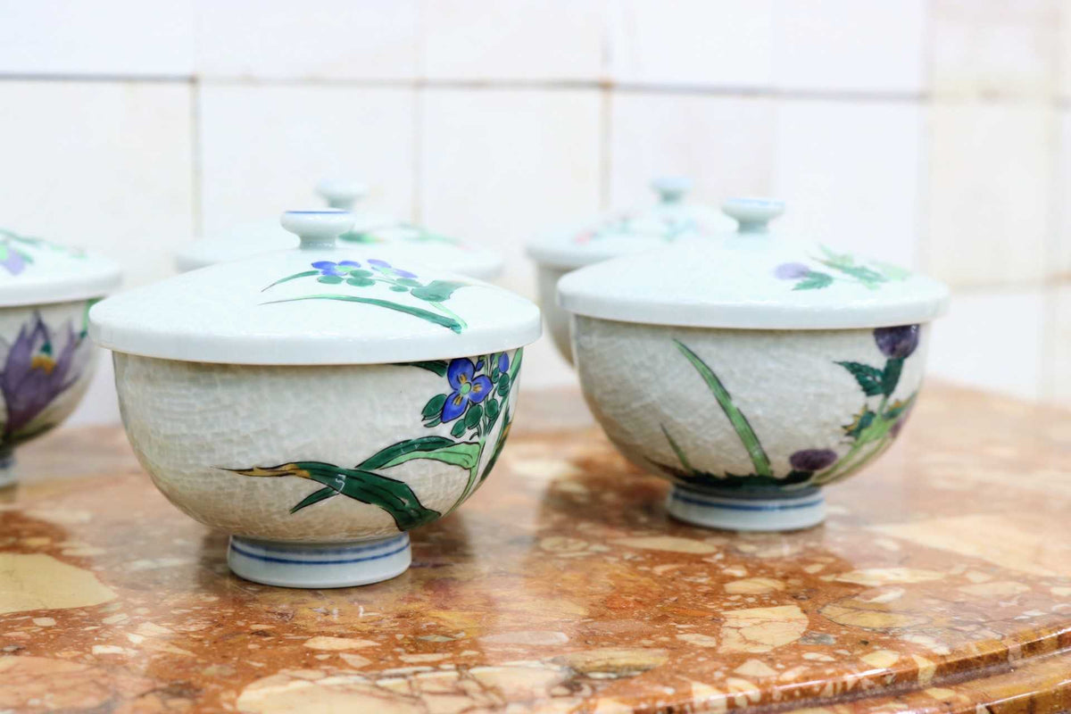GMJS271E◯有田焼 清秀 蓋付き湯呑み 湯呑 陶器 5客セット 五草花 煎茶道具 茶器 和食器 共箱 伝統工芸