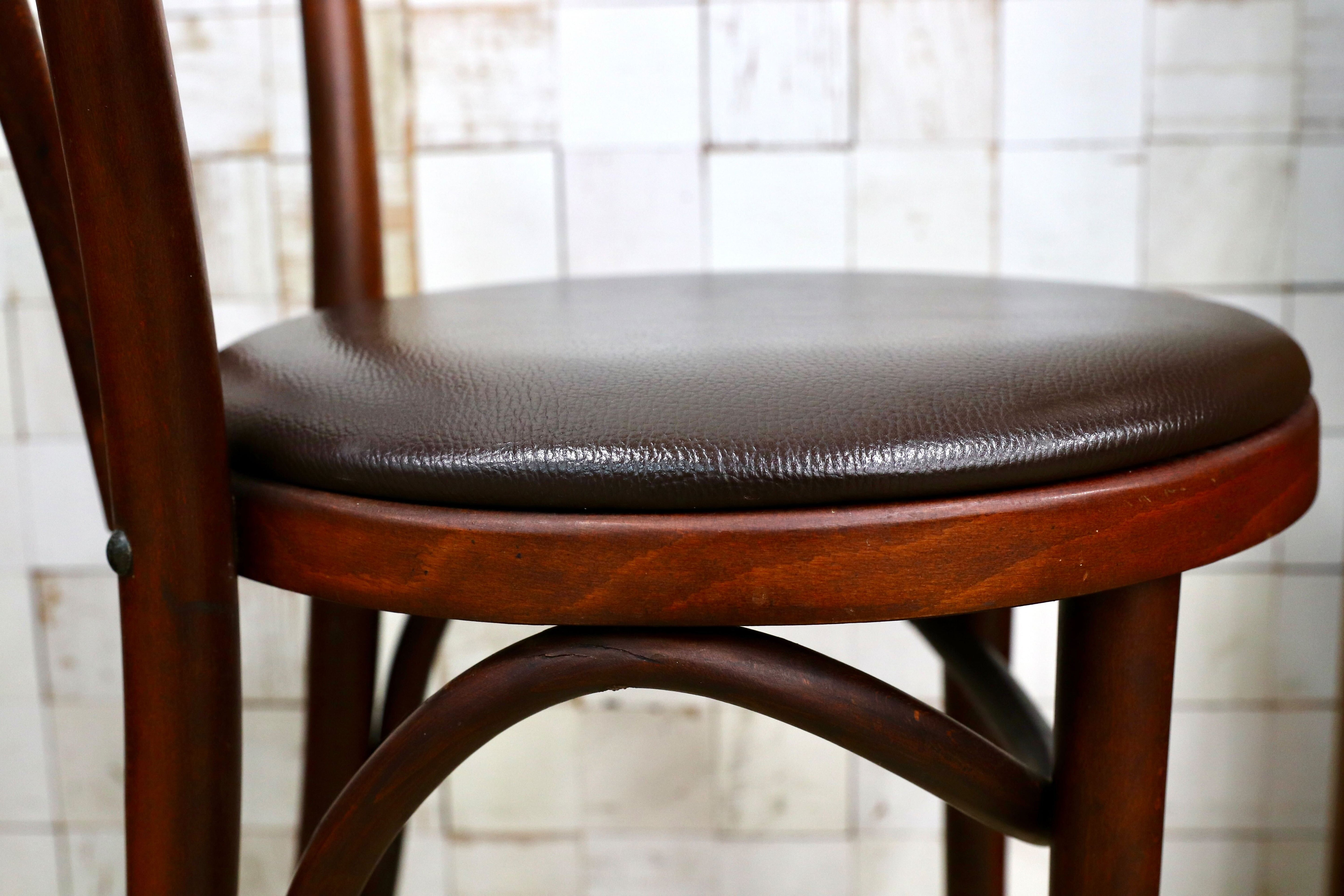 GMIH421B○maruni / マルニ オールド ヴィンテージ ベントウッドチェア ルーマニア製 曲木 アンティーク 合皮 ブナ材 稀少