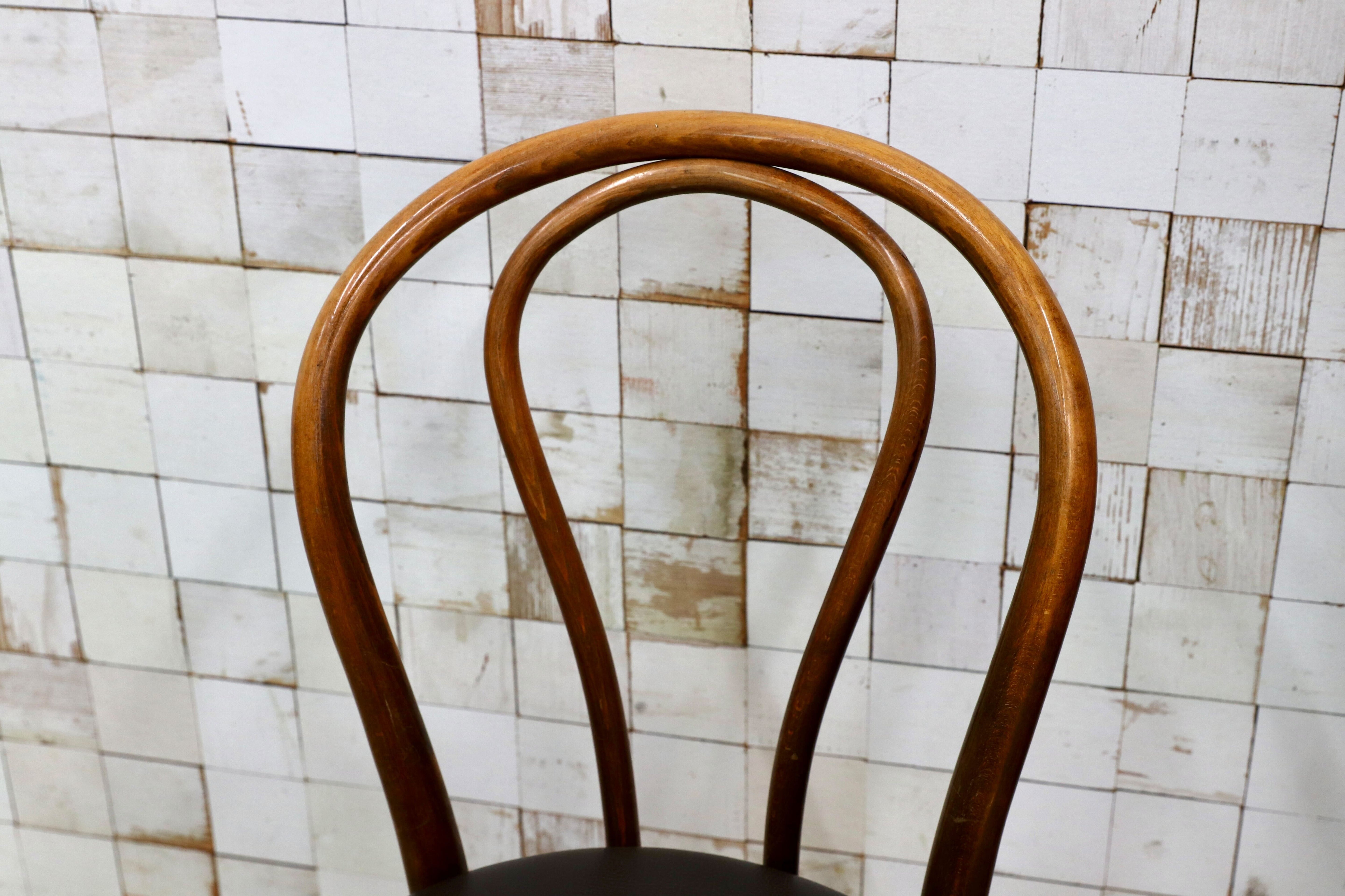 GMIH421C○maruni / マルニ オールド ヴィンテージ ベントウッドチェア ルーマニア製 曲木 アンティーク 合皮 ブナ材 稀少