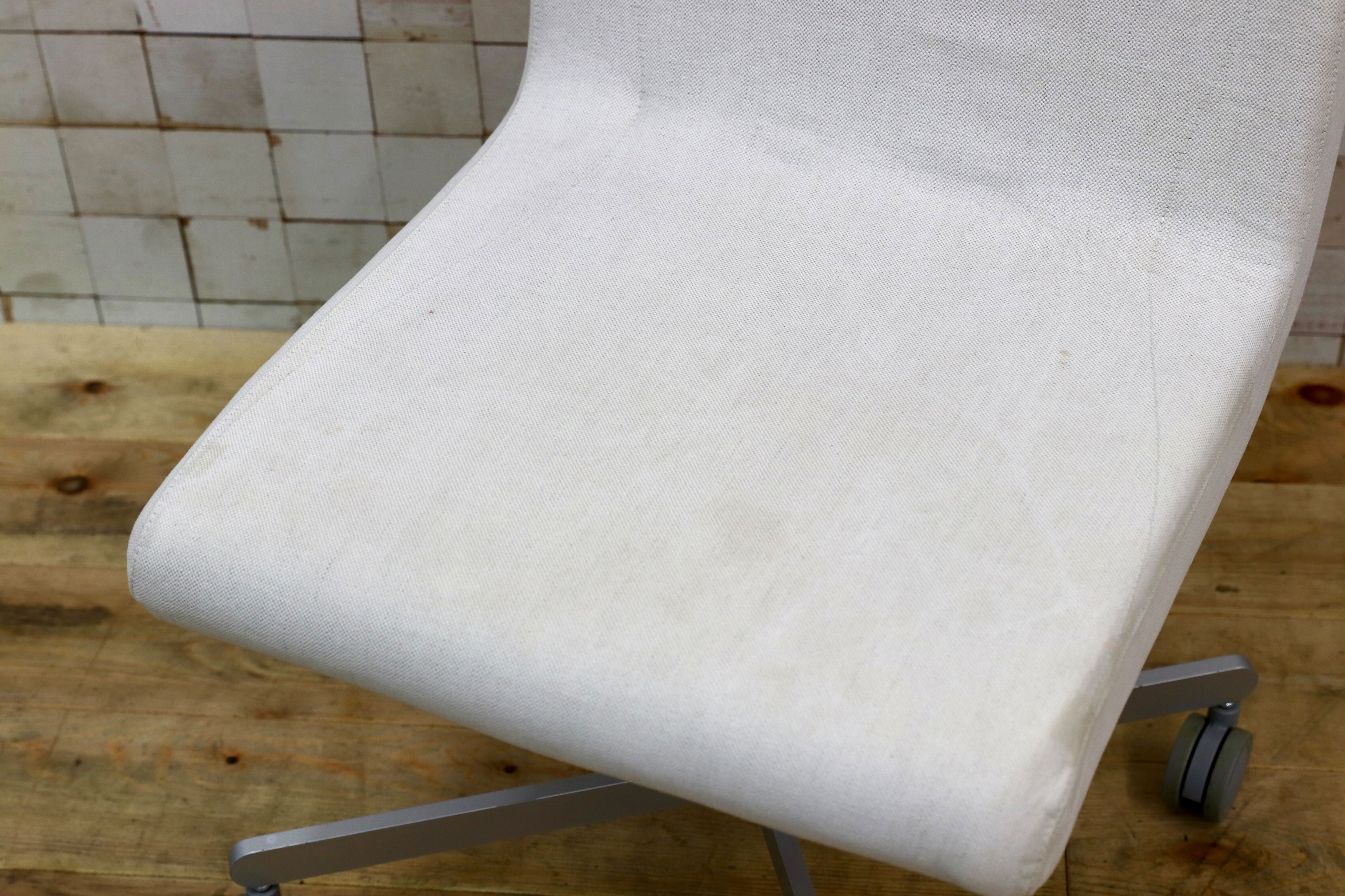 GMIO72○cassina ixc / カッシーナイクスシー BOOMERANG ブーメラン スウィベルチェア デスクチェア 作業椅子 グエナエル・ニコラ