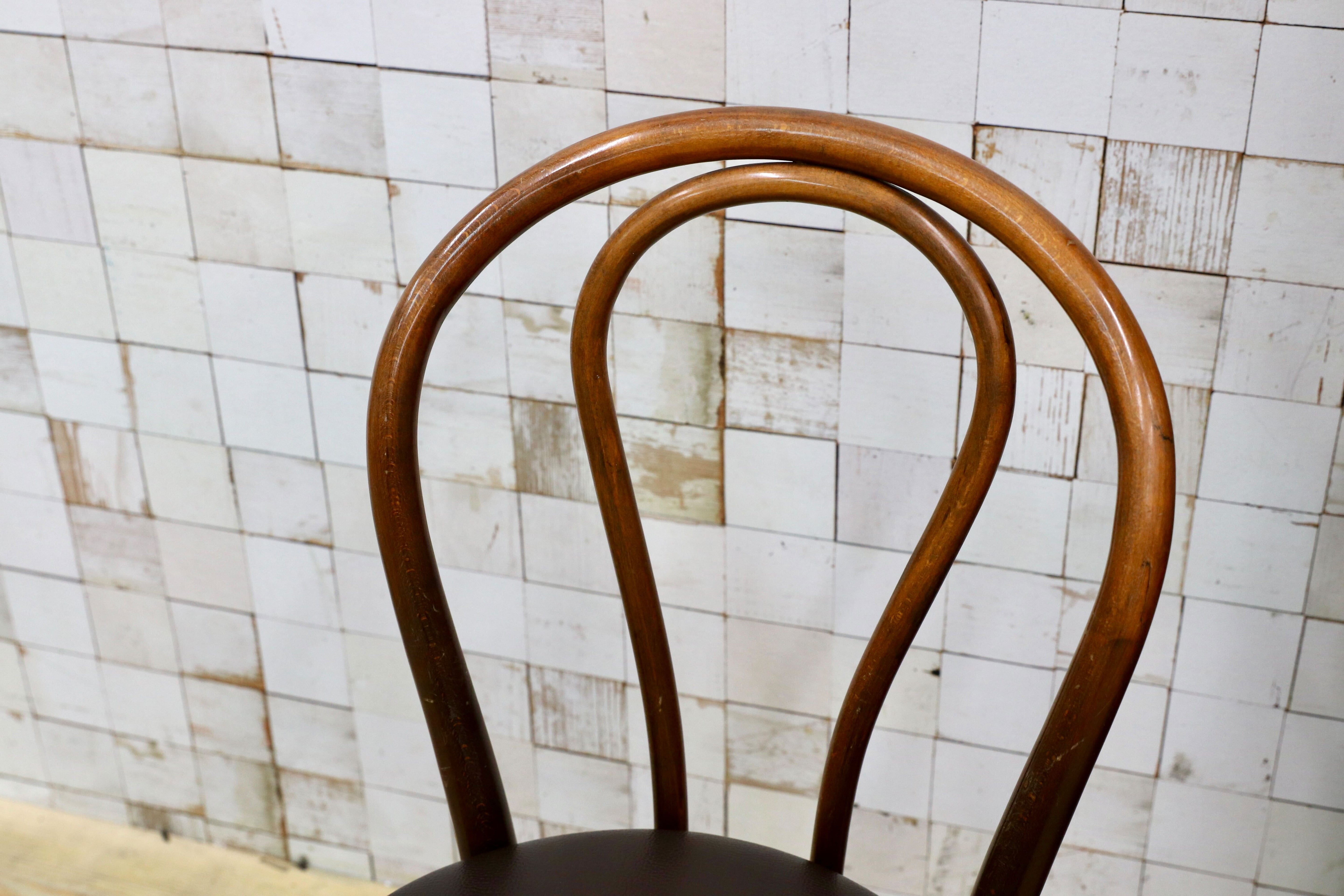 GMIH421I○maruni / マルニ オールド ヴィンテージ ベントウッドチェア ルーマニア製 曲木 アンティーク 合皮 ブナ材 稀少