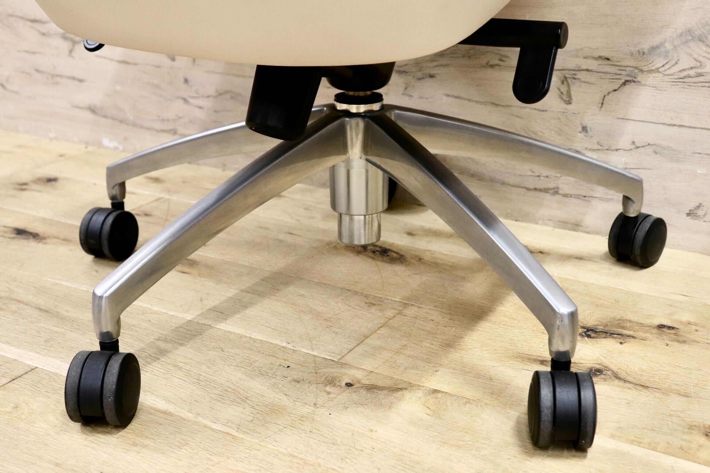 GMIK629F○ITOKI / イトーキ X-4 ハイバックチェア デスクチェア オフィスチェア 書斎椅子 エグゼクティブチェア 合皮 ハイクラスモダン