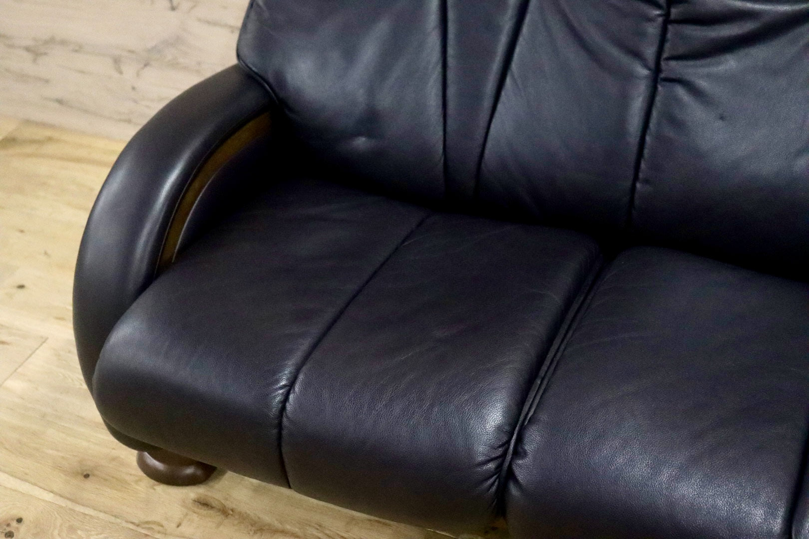 GMJK118A○冨士ファニチア / FUJI FURNITURE 3人掛けソファ トリプルソファ 本革 ブラック 国産家具 和モダン 応接