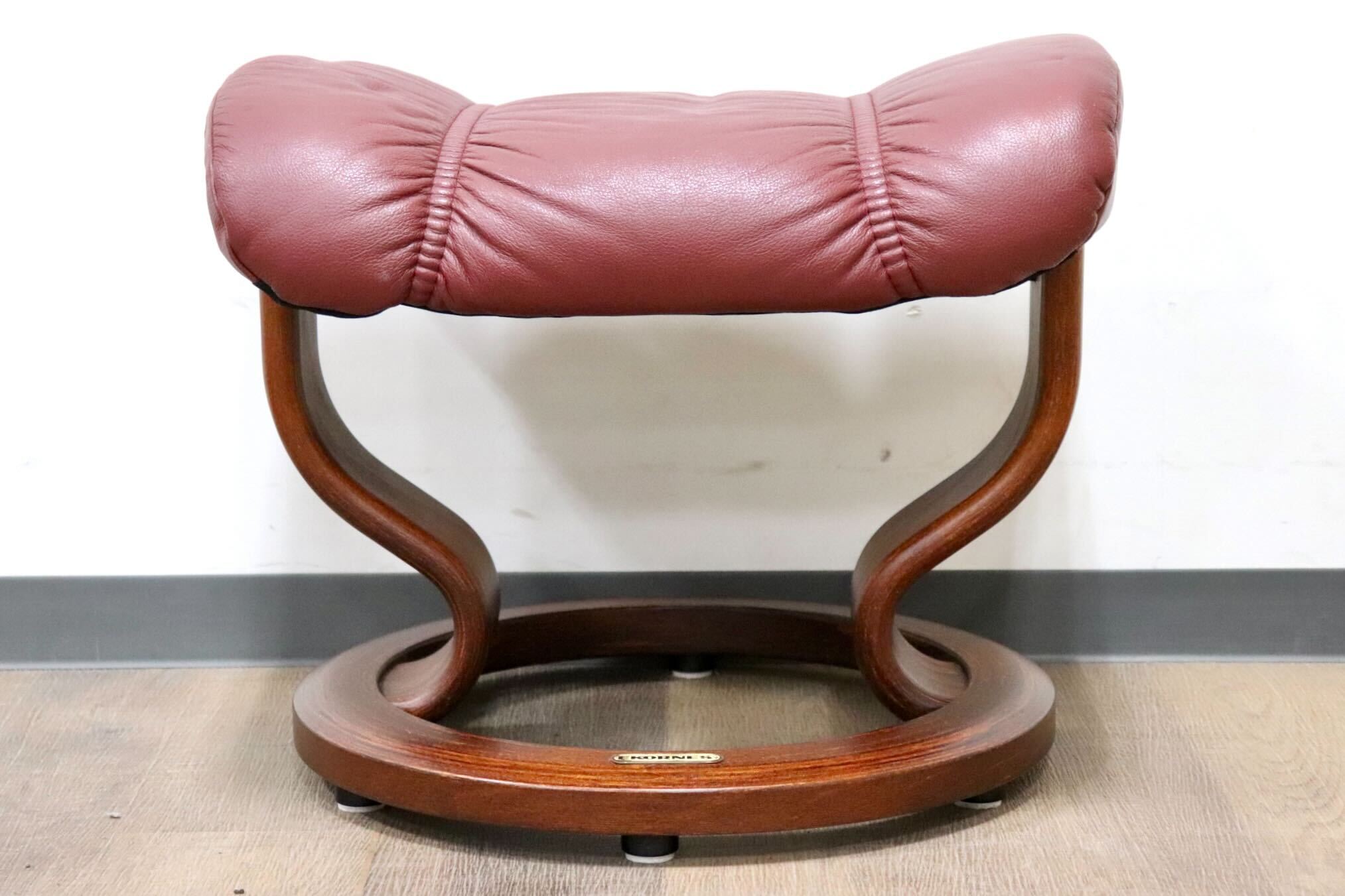 GMGS288A○EKORNES / エコーネス オットマン フットスツール 本革 北欧 ノルウェー ワインレッド