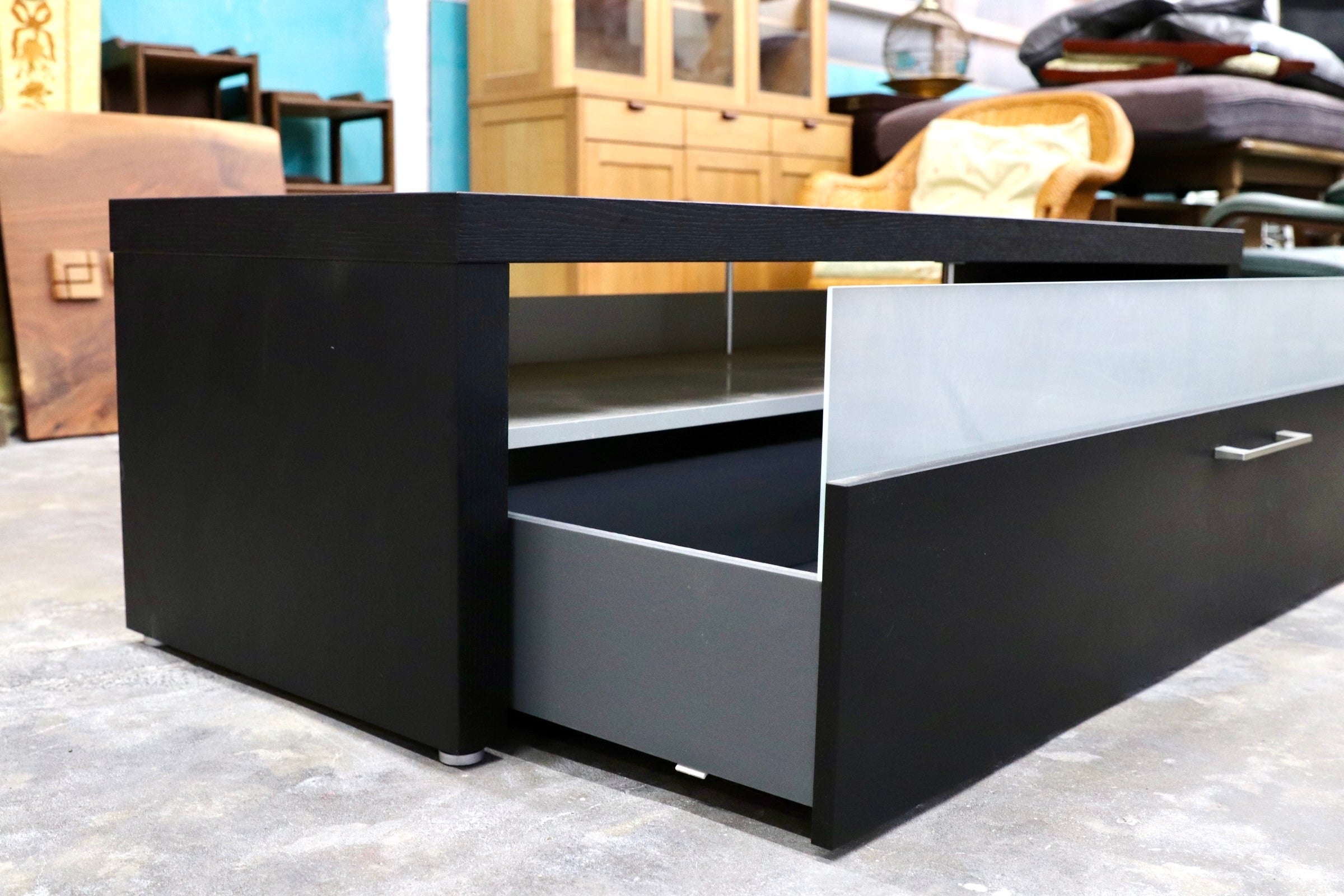 GMJS154〇BoConcept / ボーコンセプト Occa オッカ TVボード AVボード ブラック スモークガラス デンマーク 北欧モダン