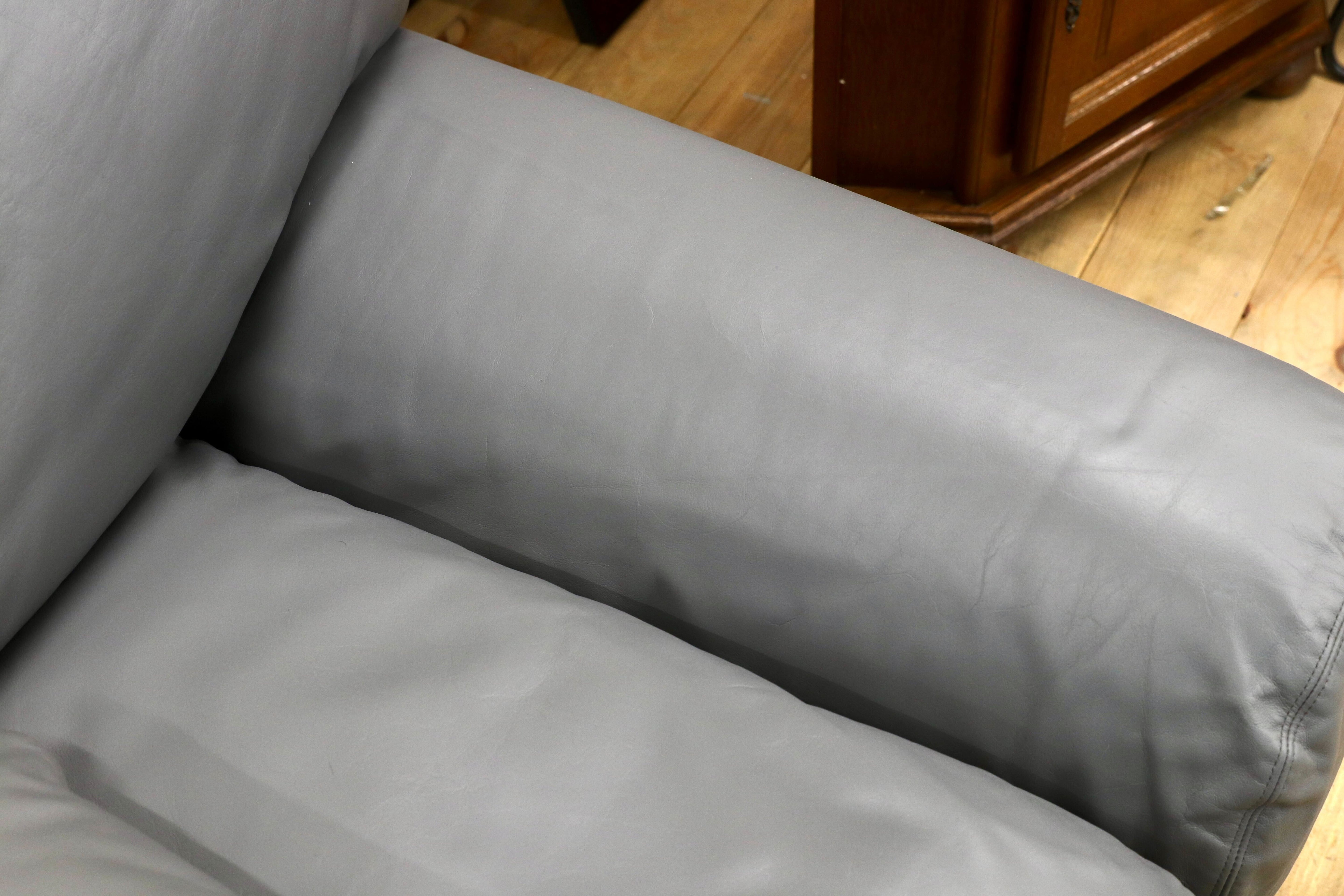 GMIH366○arflex / アルフレックス BENGODI ベンゴディ チニ・ボエリ 3人掛けソファ 本革 グレー イタリアモダン 最高級 定価約190万