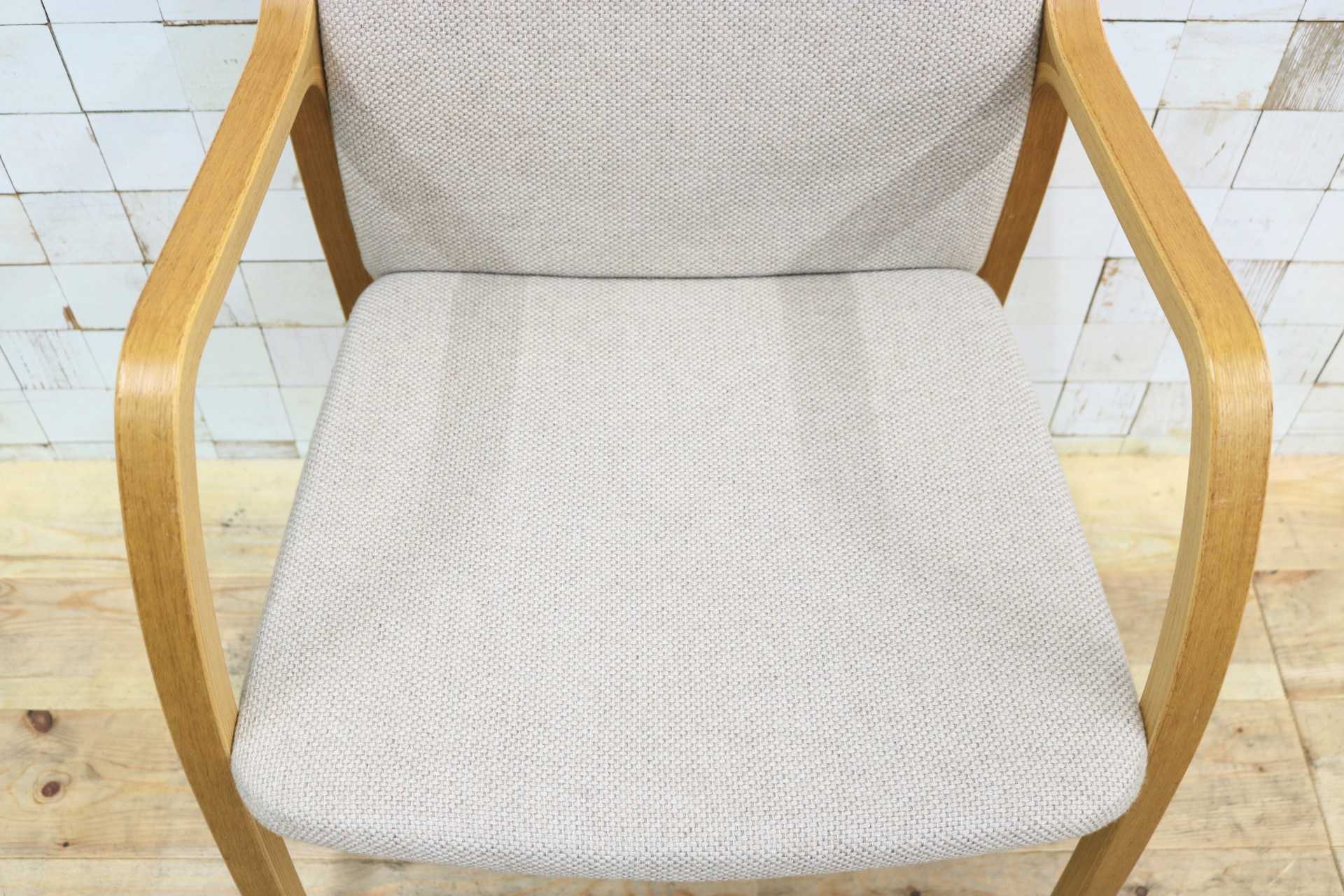 GMIK580A○Tendo / 天童木工 ダイニングチェア アームチェア 椅子 肘掛 ベージュ 曲木 ファブリック ナチュラル モダン