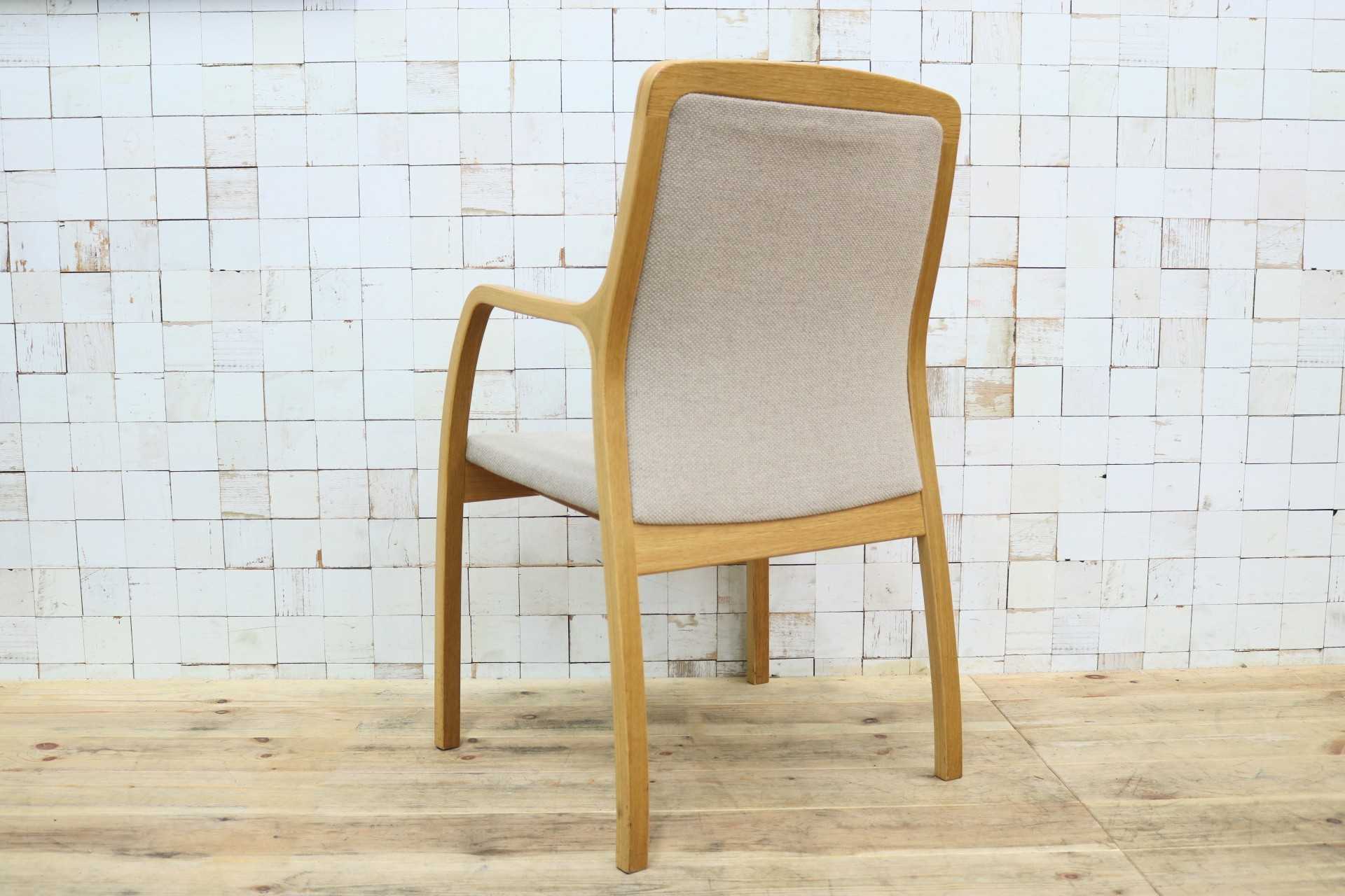 GMIK580A○Tendo / 天童木工 ダイニングチェア アームチェア 椅子 肘掛 ベージュ 曲木 ファブリック ナチュラル モダン