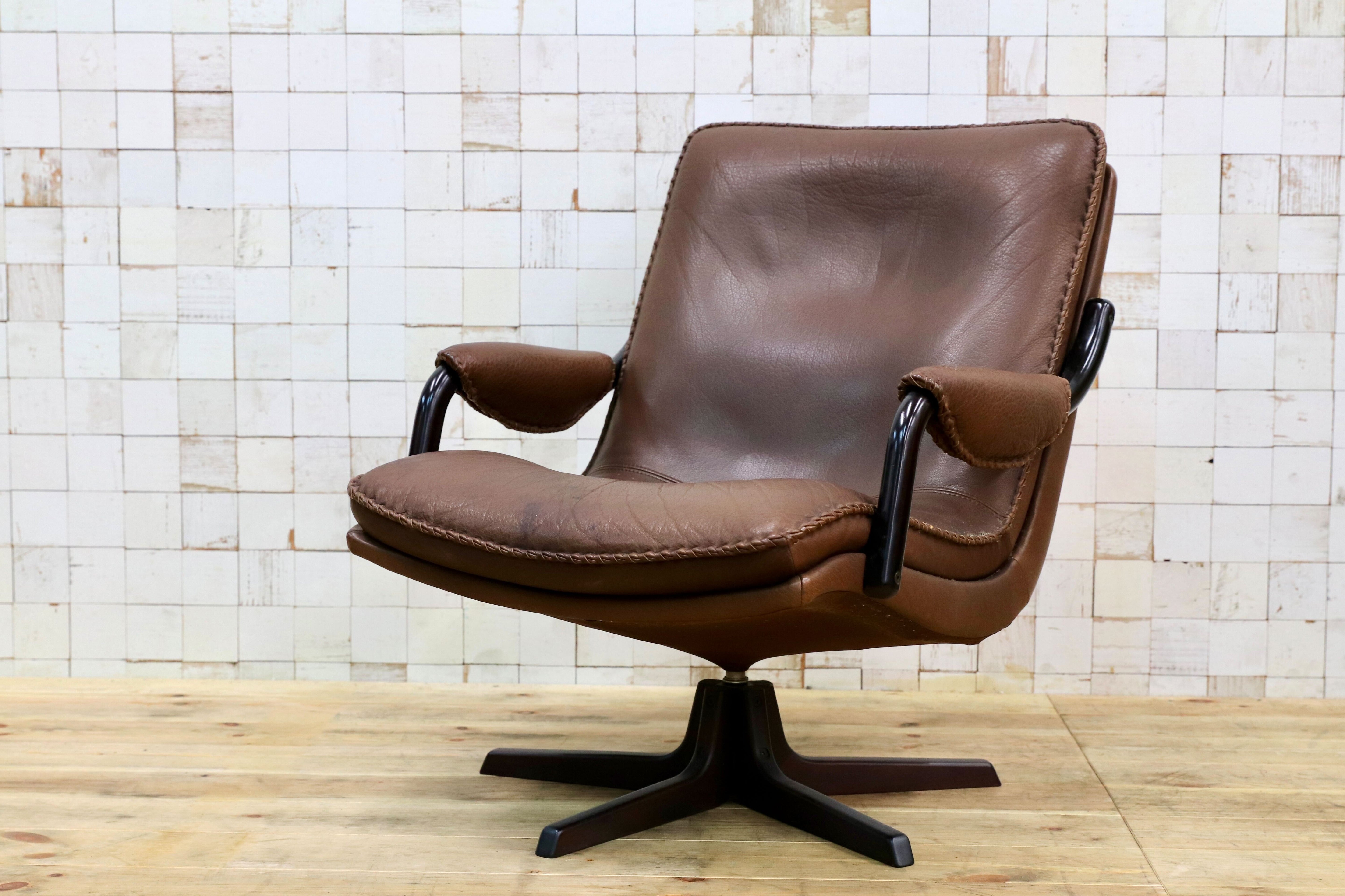 GMIO161B○BERG Furniture / ベルグファニチャー 1人掛けソファ ラウンジチェア 回転式 本革 ミッドセンチュリー ヴィンテージ デンマーク