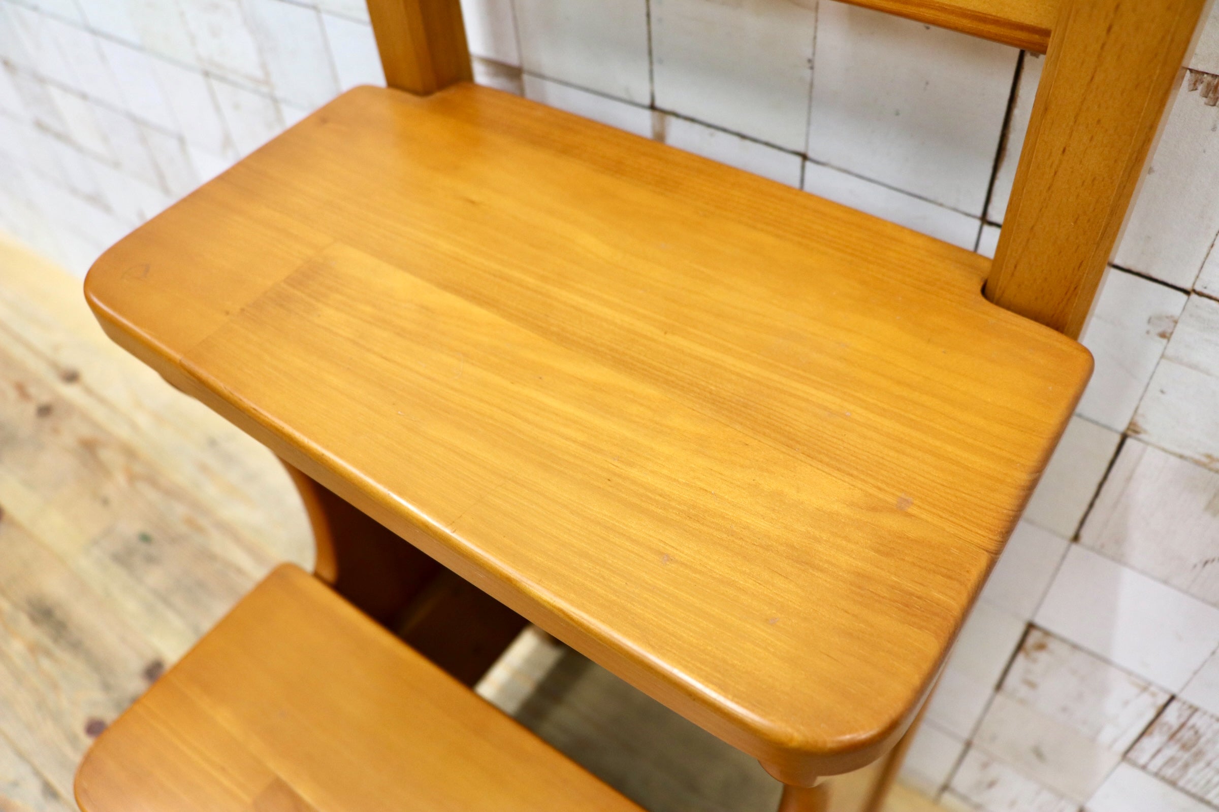 GMJH158A〇森のサーカス / WOODY CRAFT キッズチェア ステップチェア 星型 木製 子供椅子 踏み台