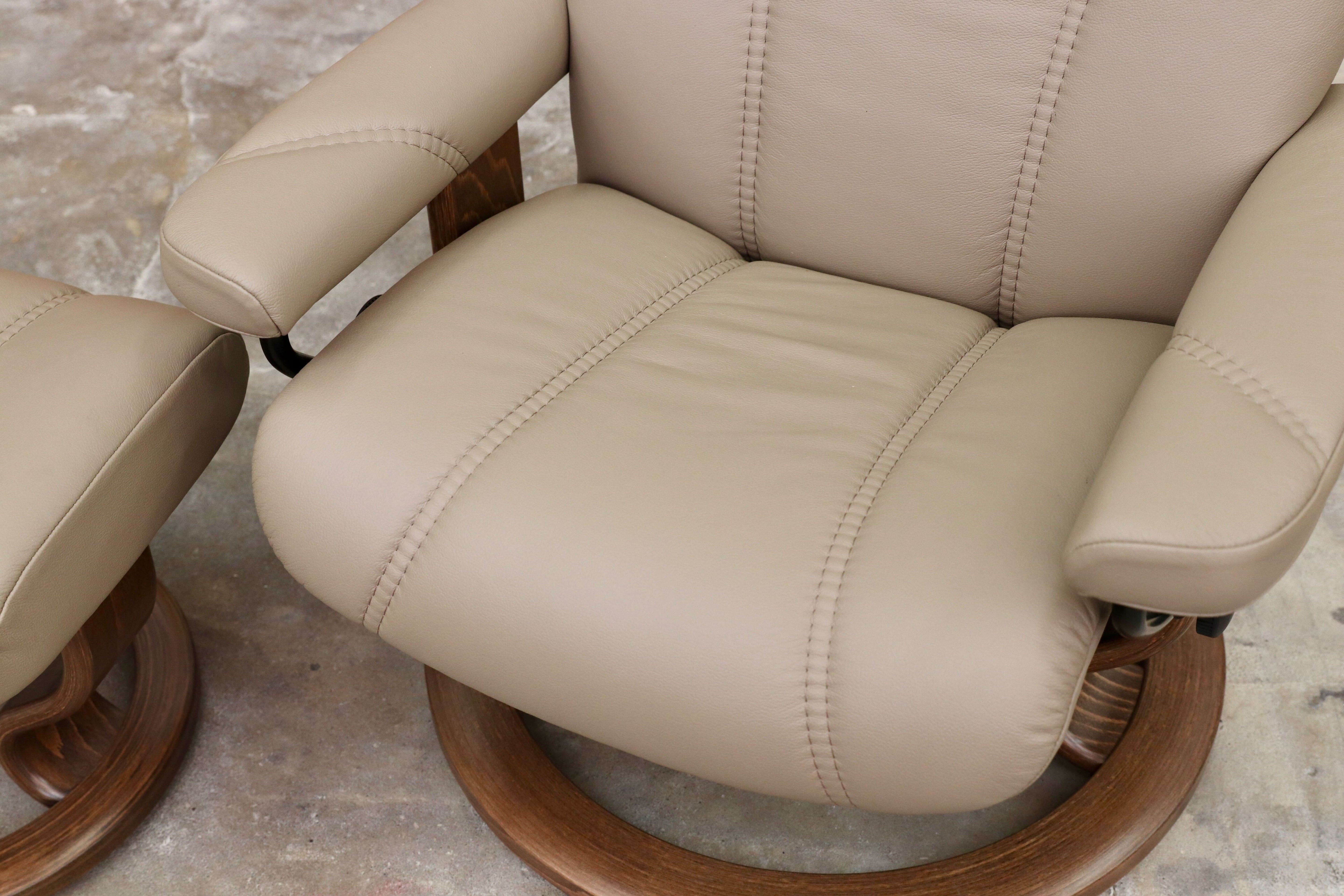 GMIK453○EKORNES / エコーネス Consul コンサル Mサイズ リクライニングチェア パーソナルチェア 北欧 ノルウェー 約30万 24年製 展示品