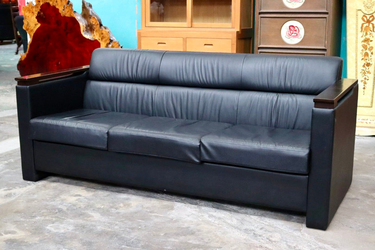 GMJH381○ITOKI / イトーキ 3人掛けソファ トリプルソファ 本革 ブラック木製アームチェア 応接家具