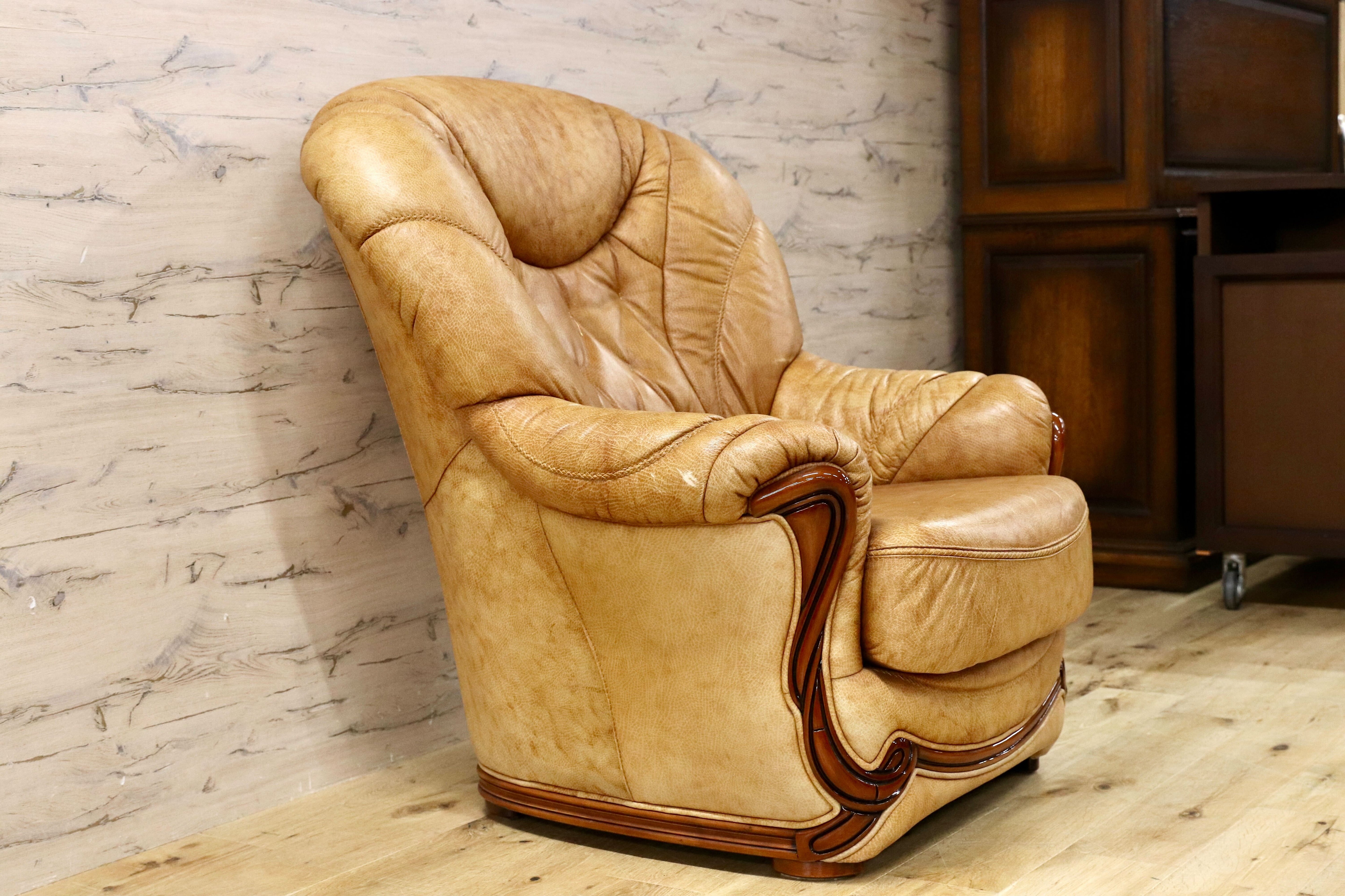 GMIH446○イタリア製 ヴィンテージ 総本革 1人掛けソファ シングルソファ ラウンジチェア 応接 椅子 ベージュ