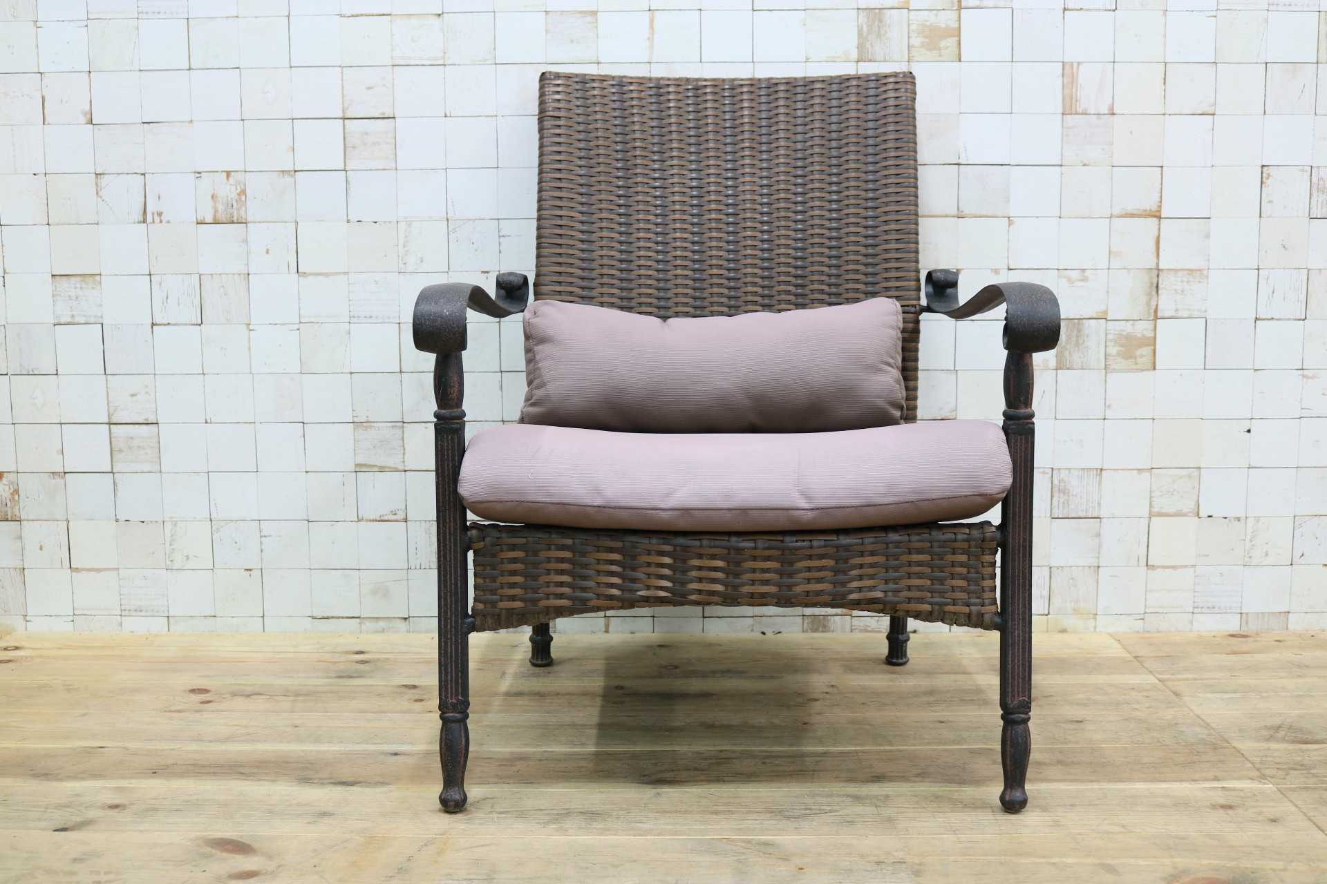 GMIK706A○ガーデンチェア アームチェア ラウンジチェア 椅子 一人掛け 編み込み 金属フレーム ブラウン ラタン調