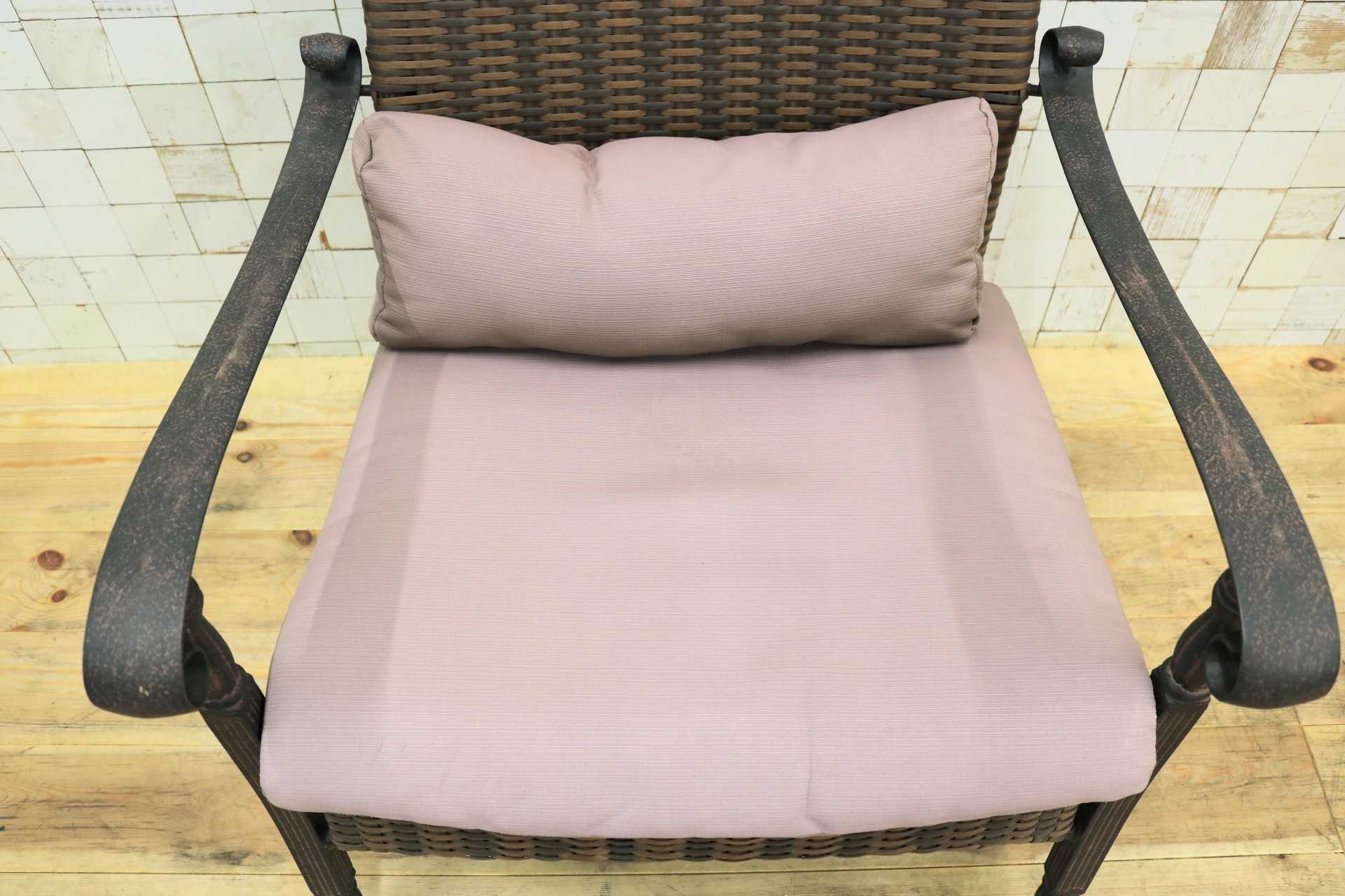 GMIK706A○ガーデンチェア アームチェア ラウンジチェア 椅子 一人掛け 編み込み 金属フレーム ブラウン ラタン調