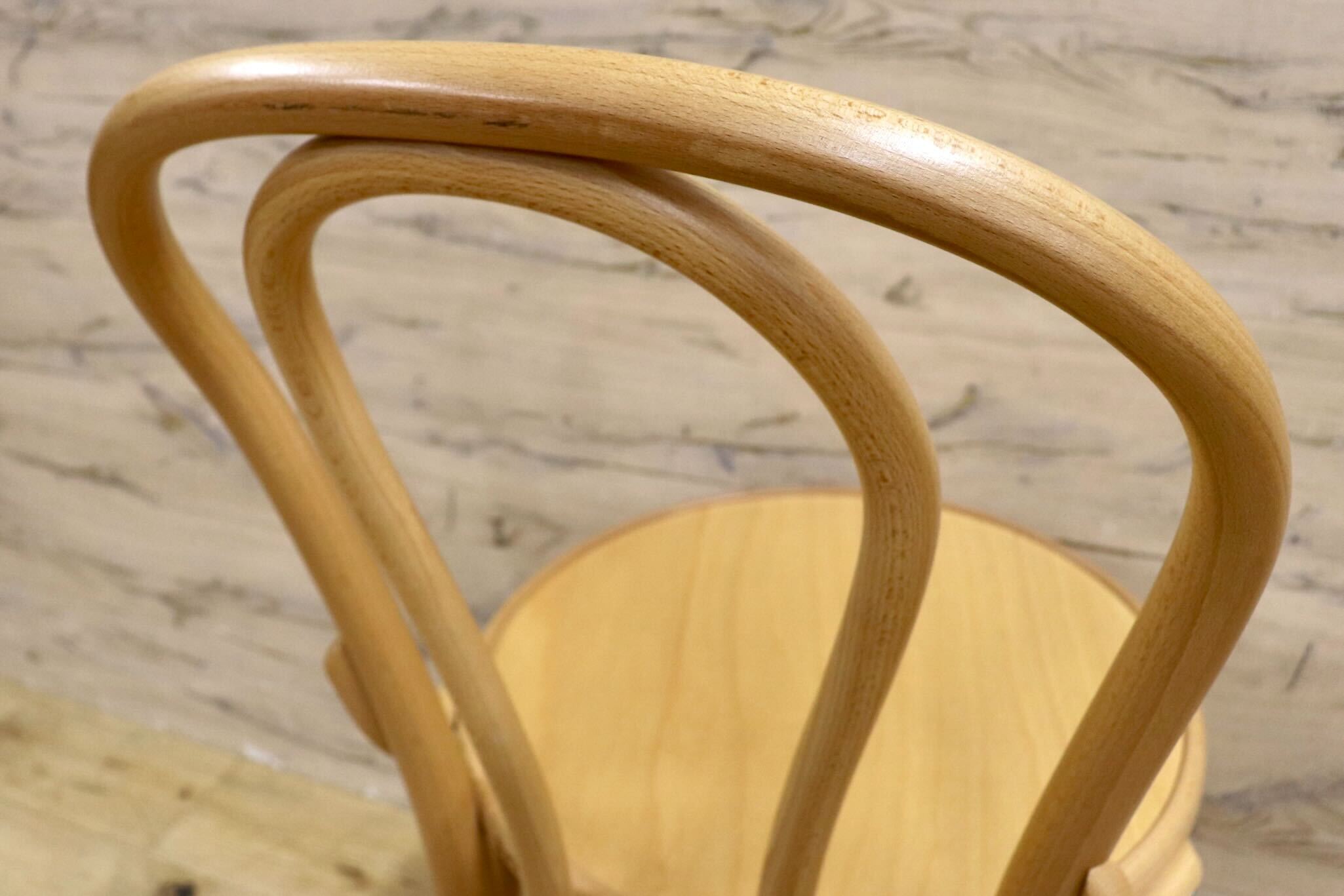GMIK638○TON / トン チェコ製 ダイニングチェア ビーチ材 椅子 曲木 天然木 ナチュラル モダン カフェ 定価約4万 展示品