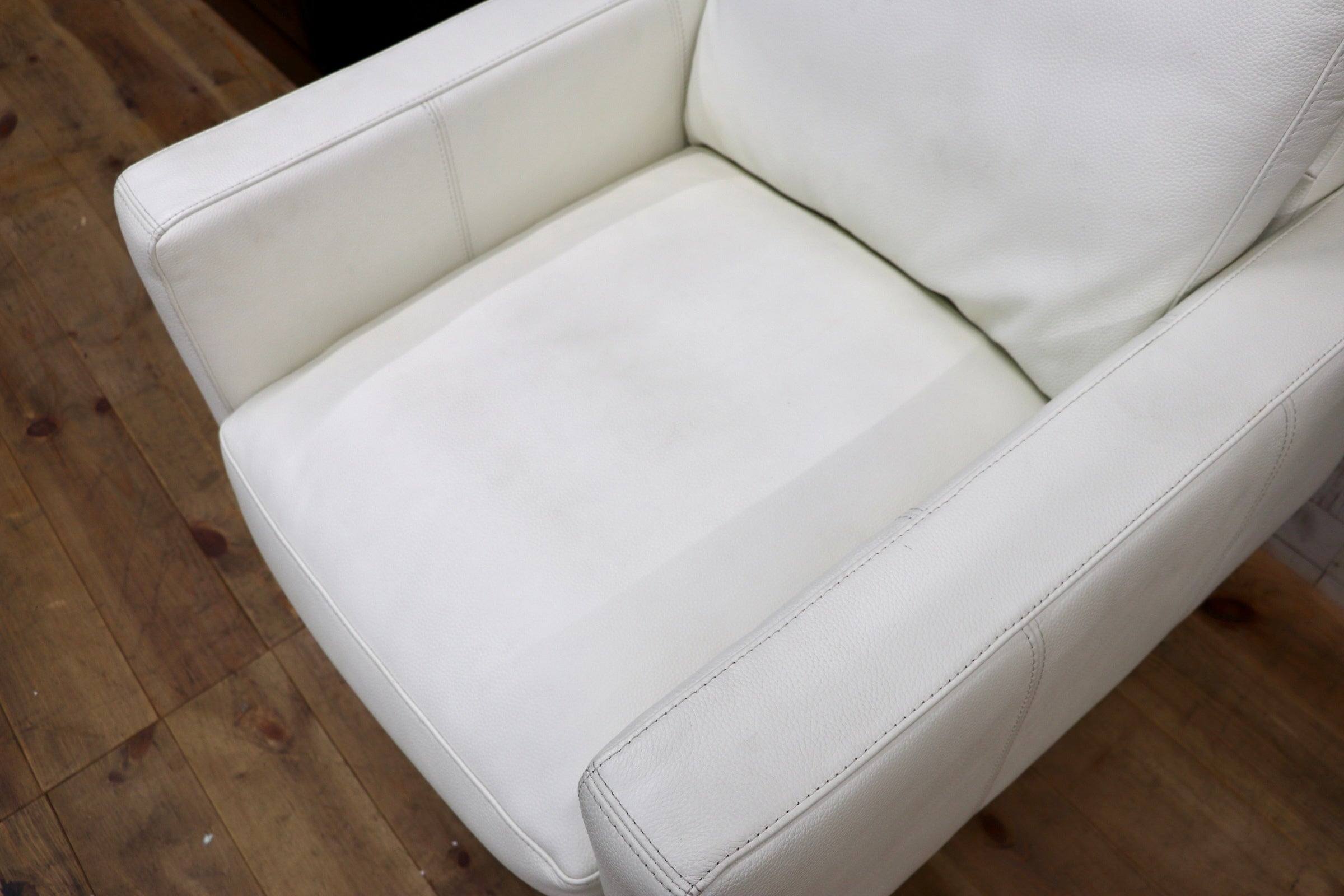 GMJK236○BoConcept / ボーコンセプト Carlton シングルソファ レザー ラウンジチェア 1人掛けソファ ホワイト 本革 定価約40万