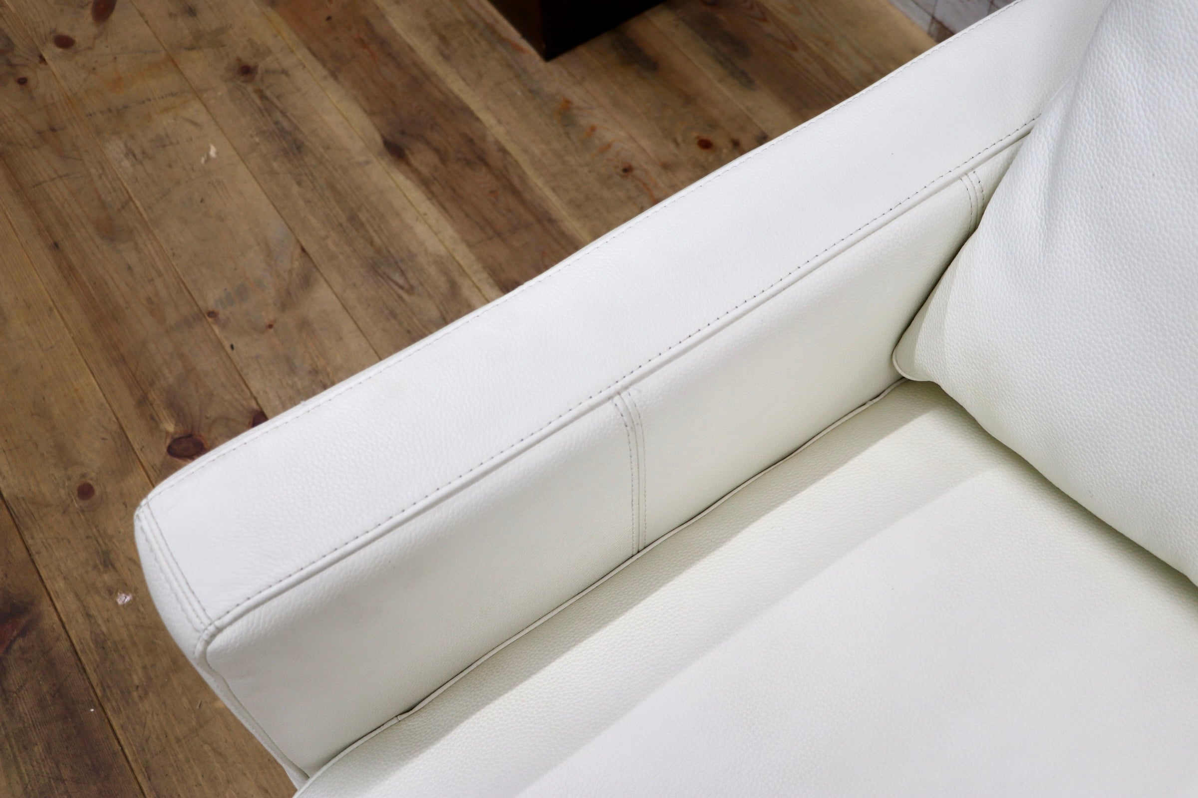GMJK236○BoConcept / ボーコンセプト Carlton シングルソファ レザー ラウンジチェア 1人掛けソファ ホワイト 本革 定価約40万