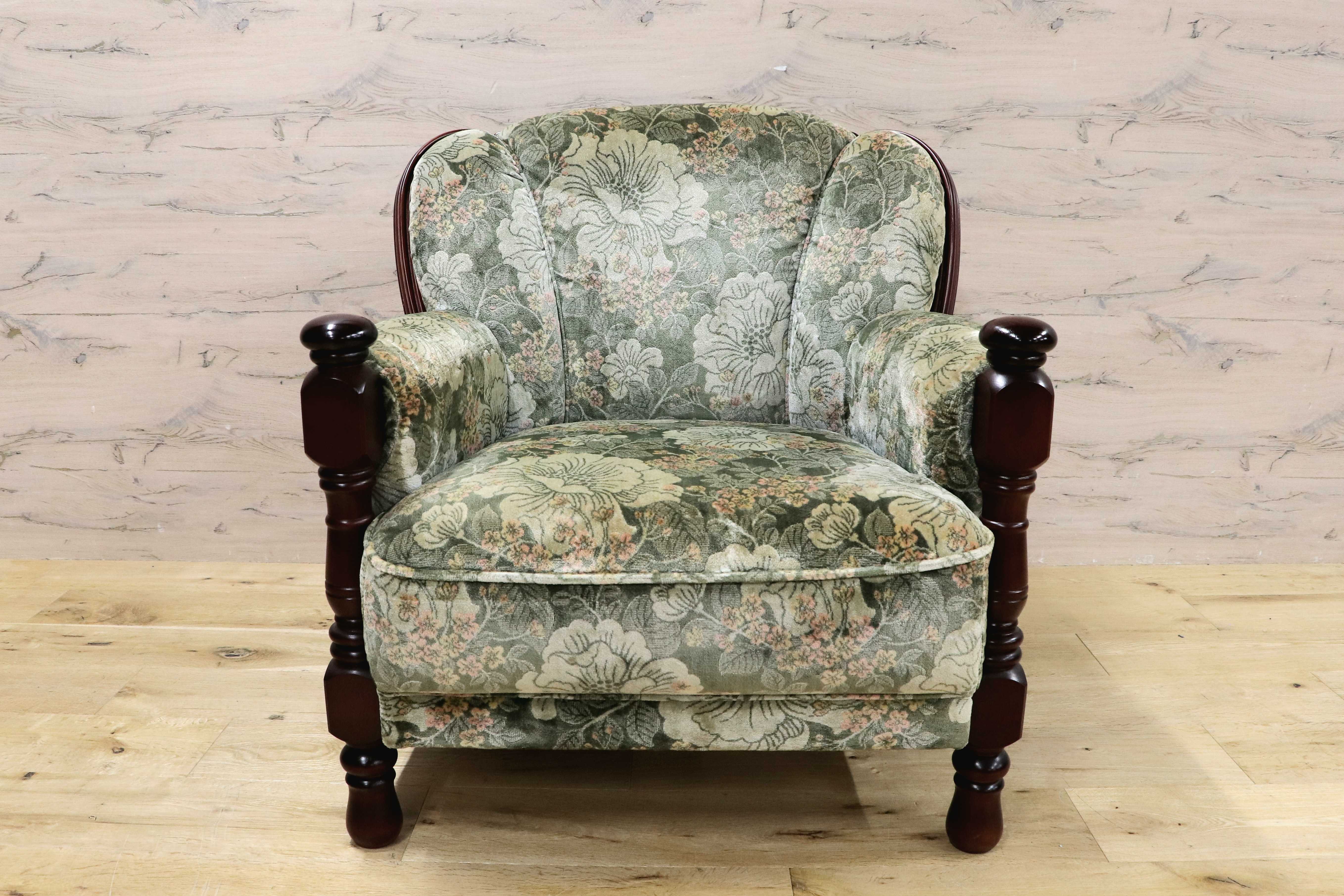 GMIH195A○karimoku / カリモク コロニアル 1人掛けソファ シングルソファ ラウンジチェア 国産家具 ファブリック 花柄 定価約10.4万 カリモク家具