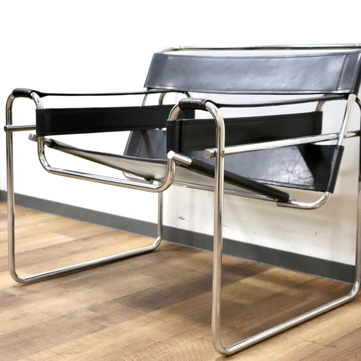 GMHN42A○Wassily Chair ワシリーチェア マルセルブロイヤー第6世代 