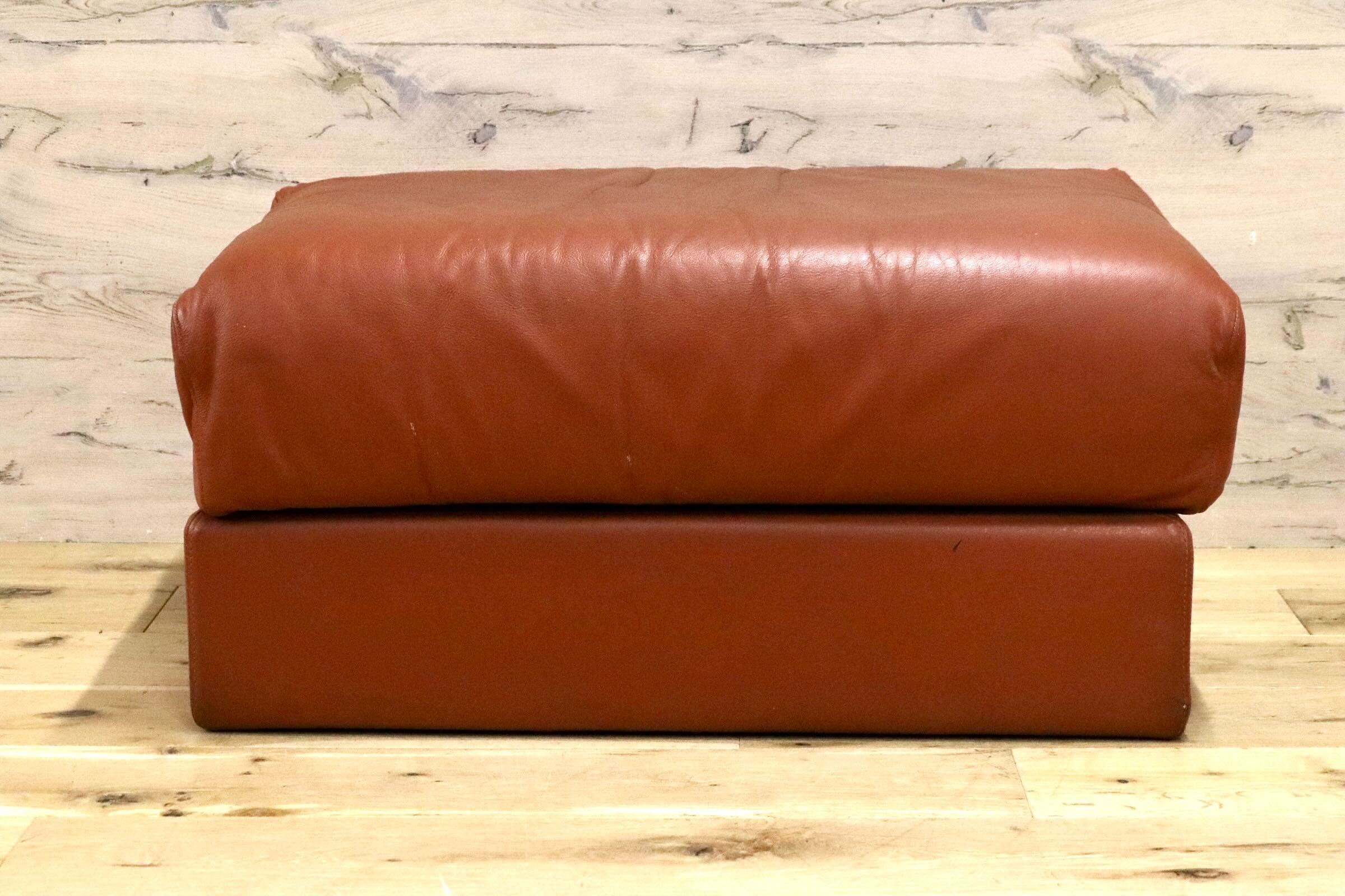 GMJS86D○arflex / アルフレックス オットマン スクエアオットマン スツール フットスツール レザースツール イタリアモダン 本革