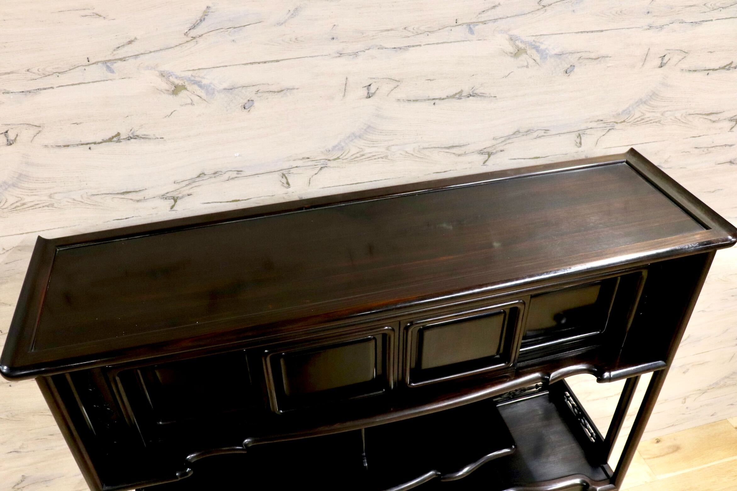 GMIH344○黒檀 茶棚 飾り棚 違い棚 サイドボード キャビネット 唐木家具 透かし彫り 和家具 レトロ 和室 和モダン 唐木家具 アンティーク