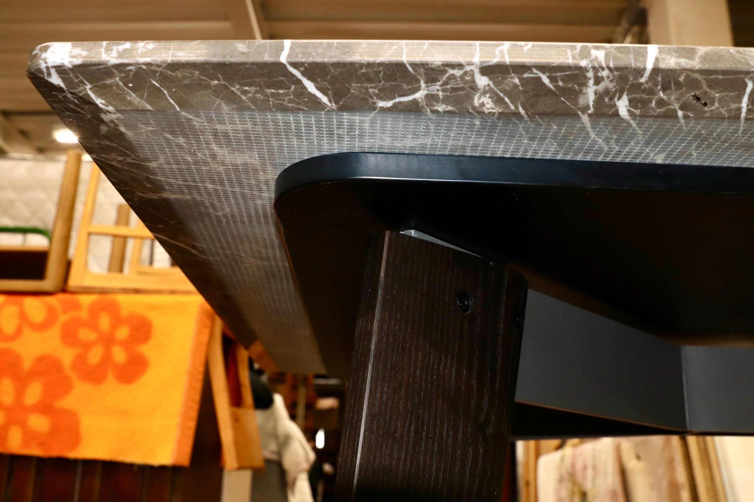 GMJK295◯Poliform / ポリフォーム HOWARD ハワード ダイニングテーブル Jean-Marie Massaud 天然大理石 イタリアモダン 約350万 展示品