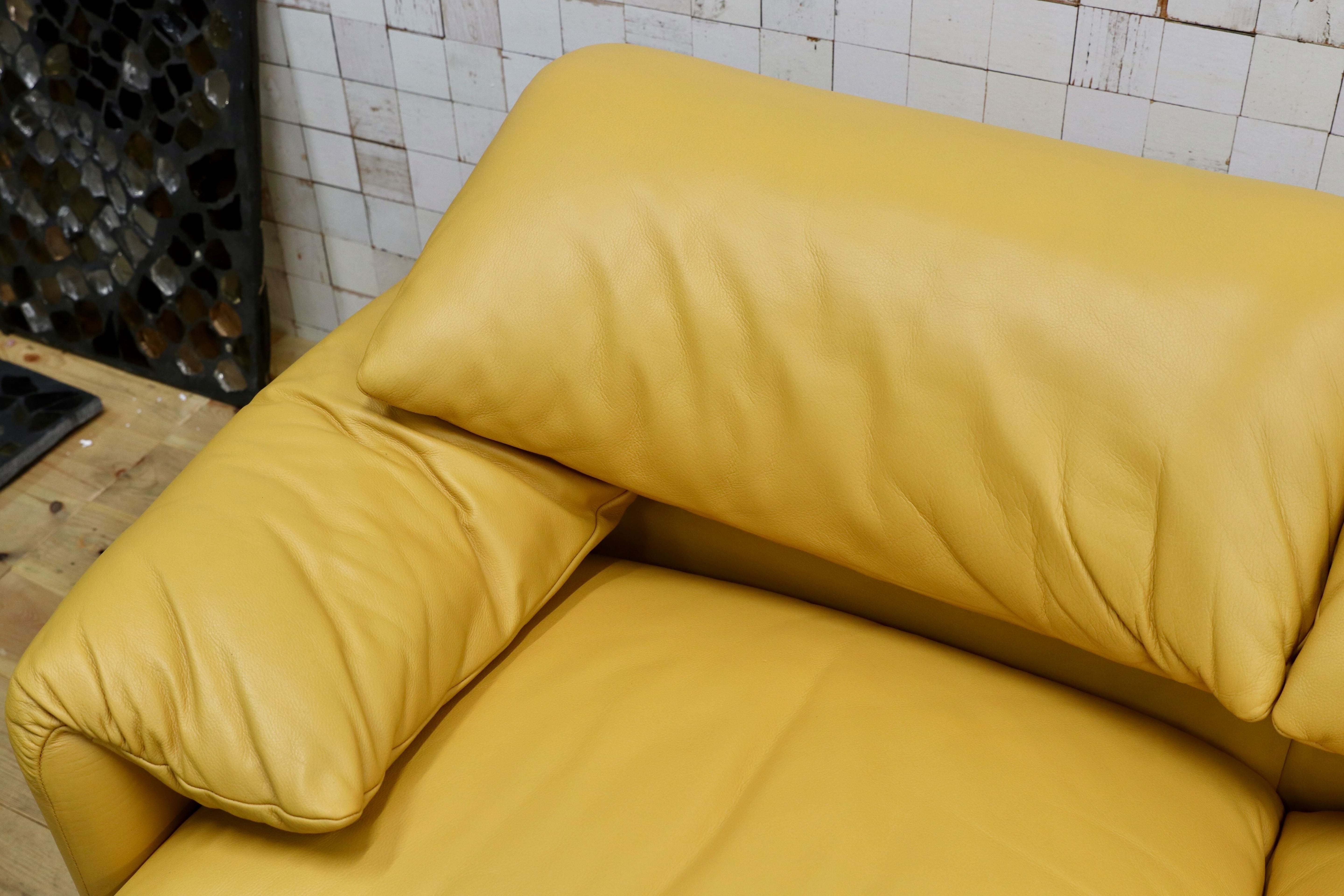 GMIK889○Cassina / カッシーナ MARALUNGA マラルンガ 3人掛けソファ トリプルソファ マスタードイエロー ヴィコ マジストレッティ 約262万