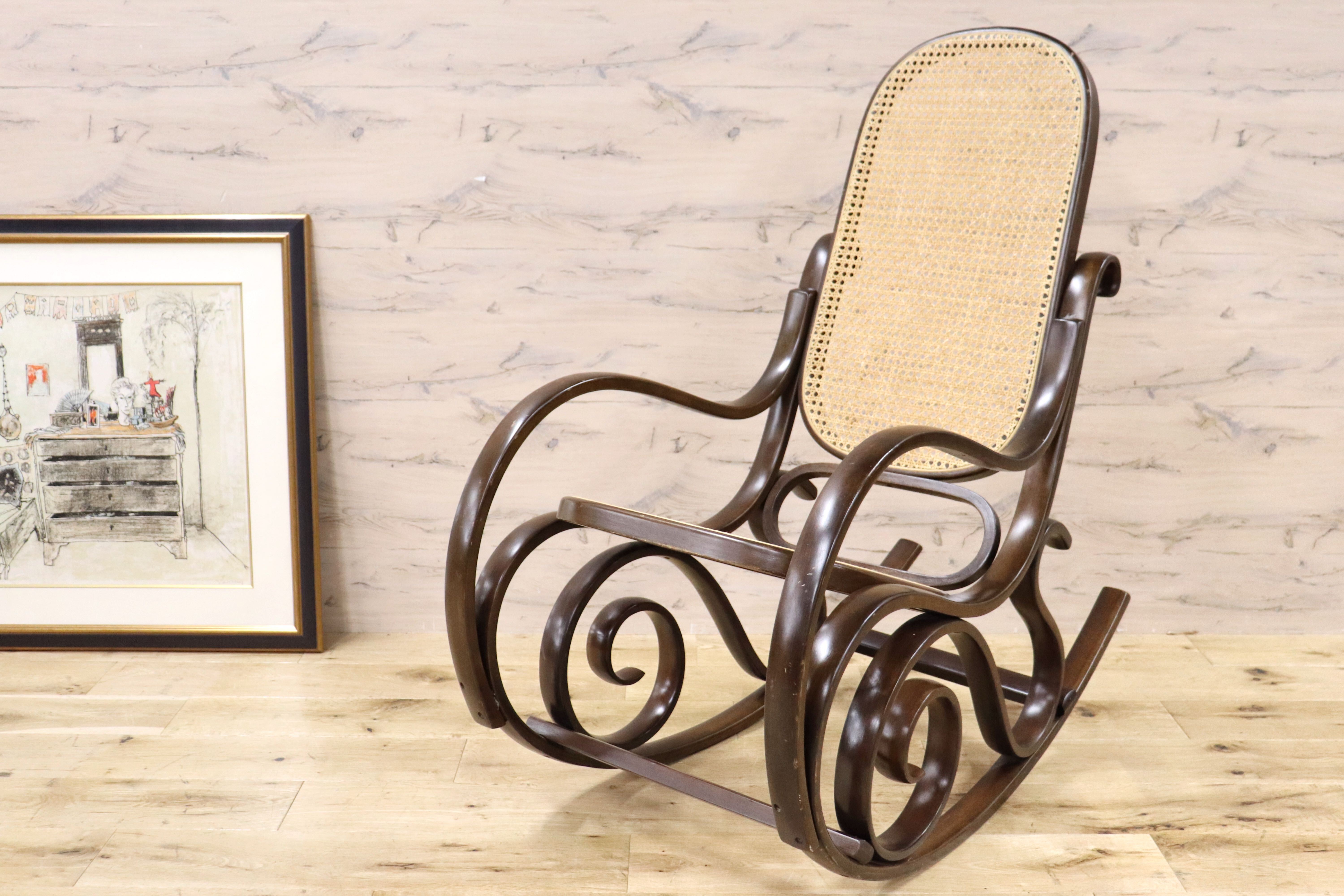 【希少】回転式　ラタンチェア　椅子　ローチェア　木製　円形　ヴィンテージ　曲木柴犬くんのお宝小屋