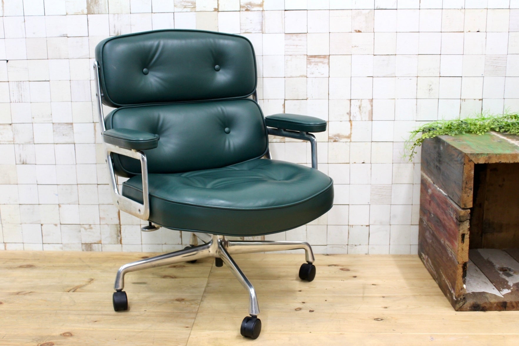 GMJO87L○Herman Miller / ハーマンミラー イームズ エグゼクティブチェア タイムライフチェア 本革 グリーン チャールズ＆レイ 定価約95万