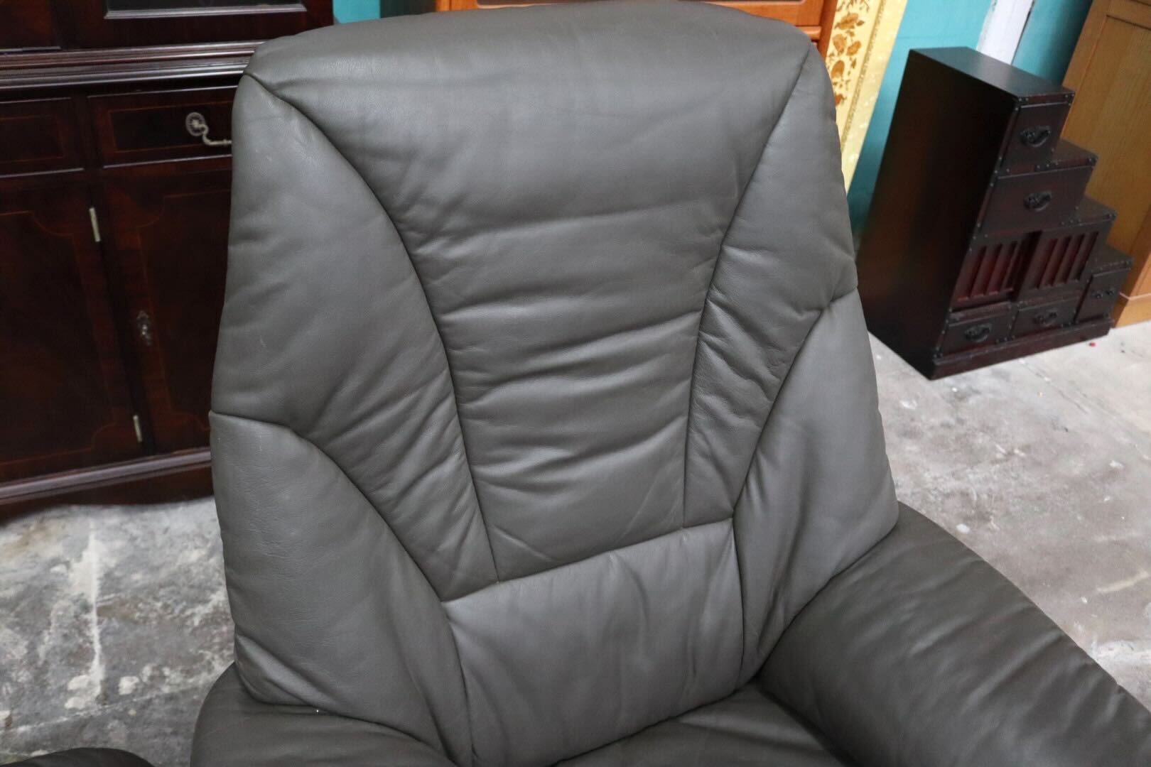 GMIK493○リクライニングチェア シングルソファ パーソナルチェア 回転椅子 オットマン 本革 グレー 検)エコーネス 冨士ファニチア