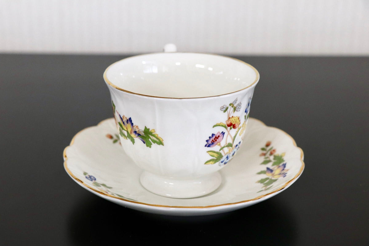GMJO137C○Aynsley / エインズレイ ティーカップ＆ソーサー 花柄 1客 金彩 ヴィンテージ 廃盤
