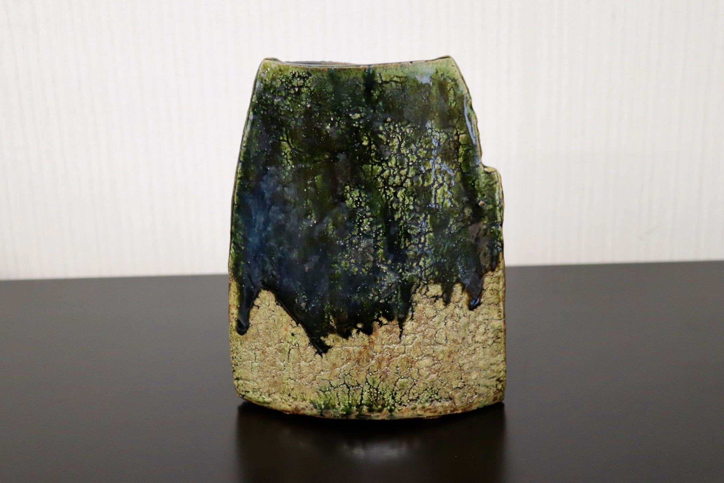 GMJK374A○美濃焼 菱野窯 大津豊泉作 織部 花入 花器 花瓶 一輪挿し 華道具 茶道具 飾り壺 伝統工芸 和モダン