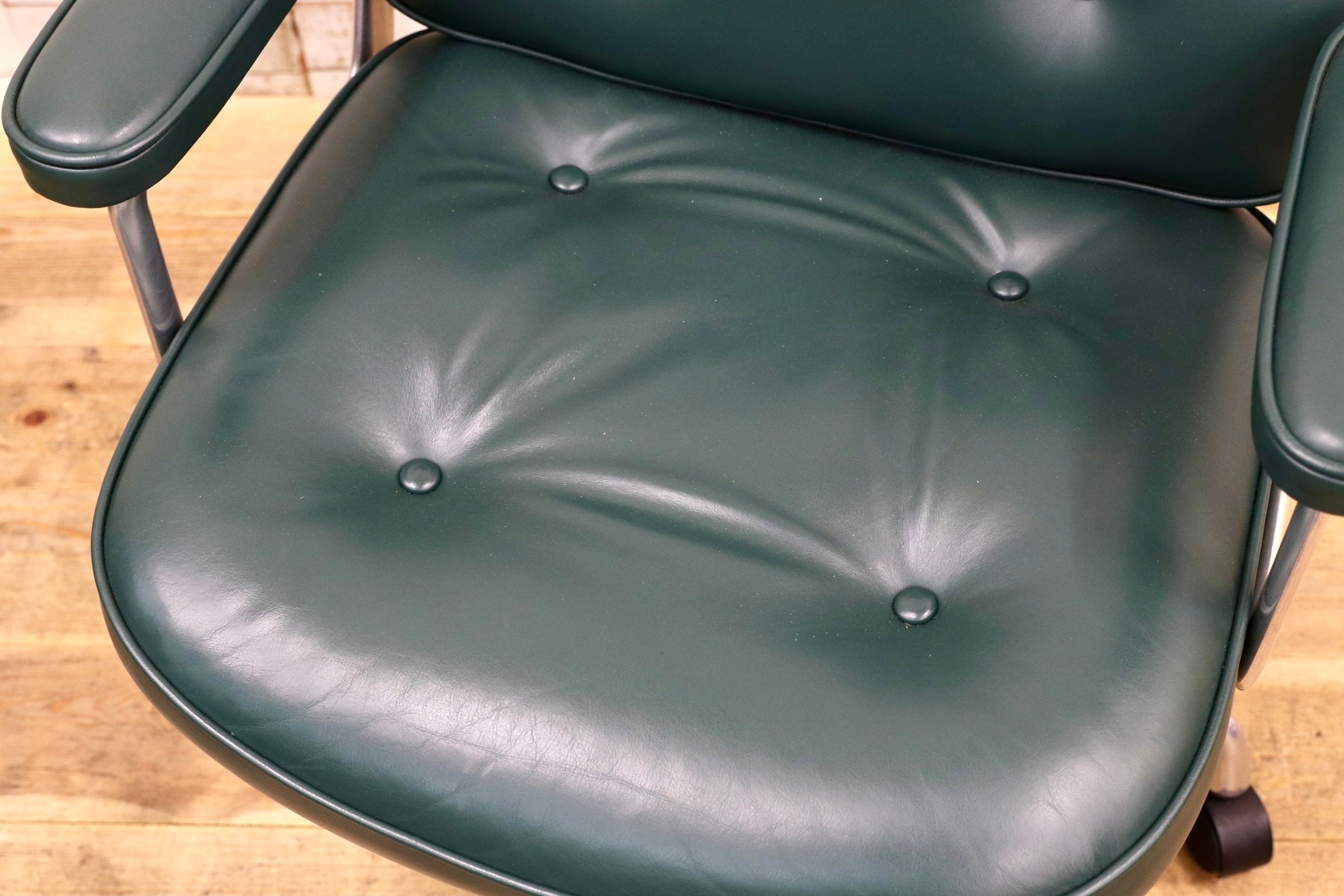 GMJO87B○Herman Miller / ハーマンミラー イームズ エグゼクティブチェア タイムライフチェア 本革 グリーン チャールズ＆レイ 定価約95万