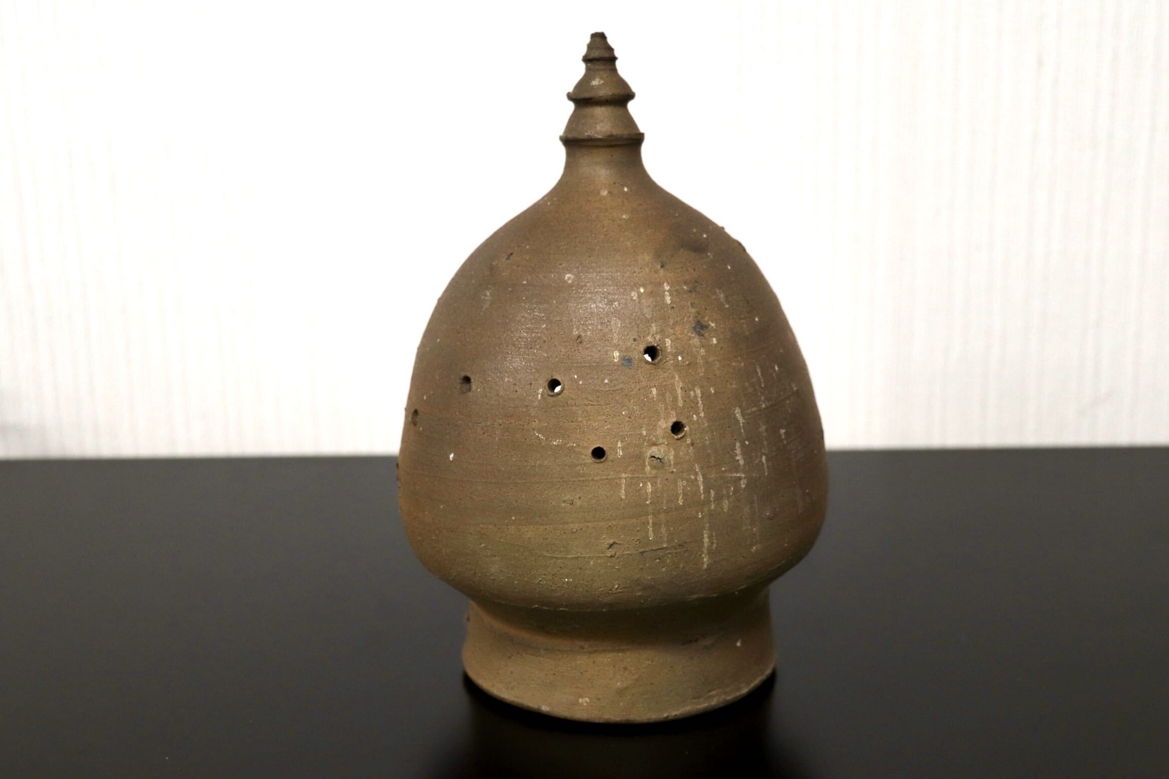 GMJK374C○星彩陶器灯籠 星型透かし香炉 宝珠型キャンドルハウス 陶芸アロマポット 焼き締め透かし置物 オブジェ 和モダン