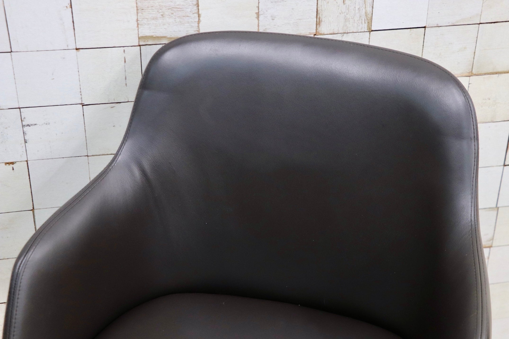 GMJK293F○Poliform / ポリフォーム ACTUS アクタス SOPHIE ソフィー アームチェア ダイニングチェア 椅子 本革 無垢材 イタリア 約35万円