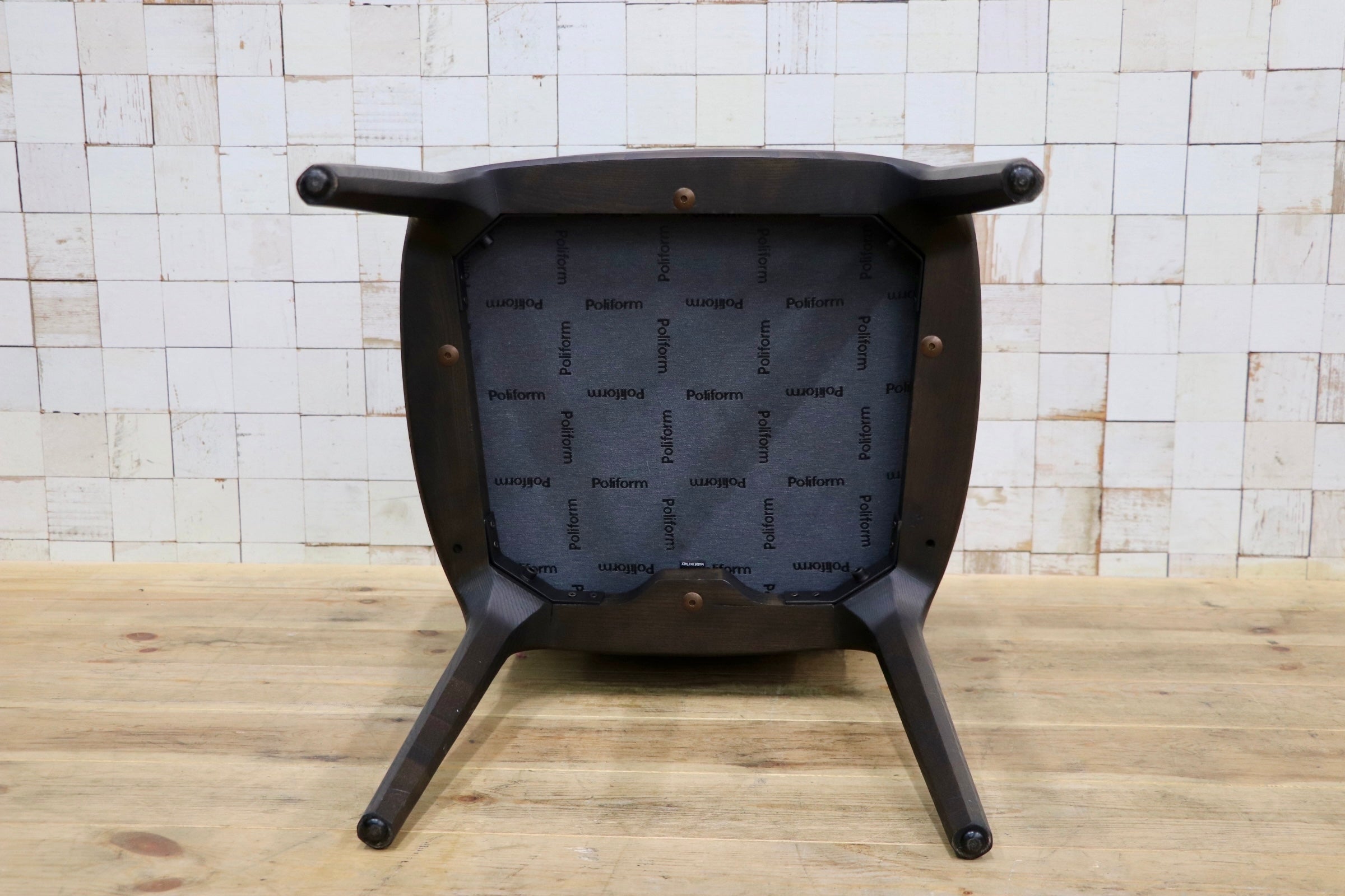 GMJK293F○Poliform / ポリフォーム ACTUS アクタス SOPHIE ソフィー アームチェア ダイニングチェア 椅子 本革 無垢材 イタリア 約35万円