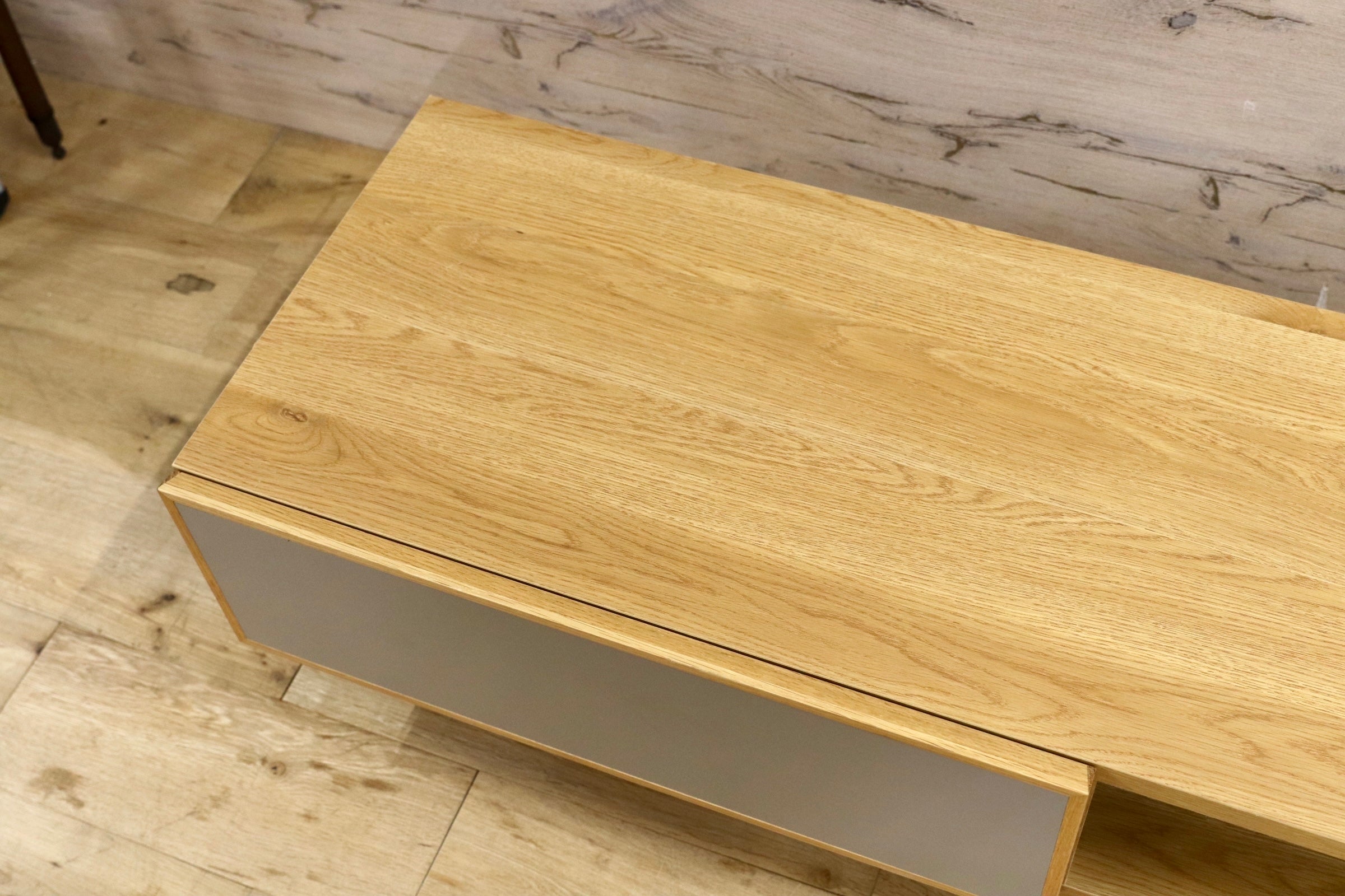 GMJS206◯SHIKI / 志岐家具 SHIKI テレビボード TVボード オーク材 大川家具 ナチュラル 定価約14万円 モデルルーム展示品