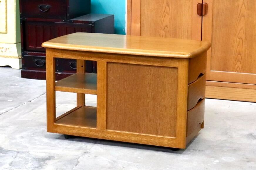 棚・キャビネット