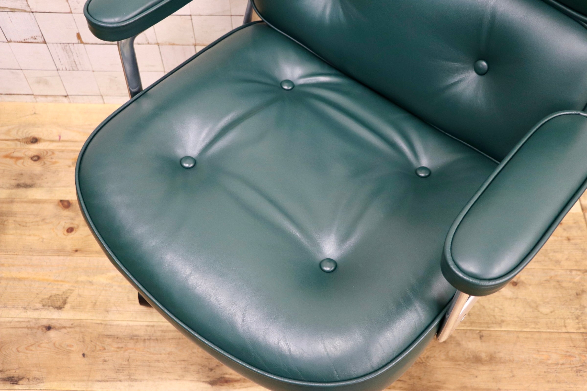 GMJO87F○Herman Miller / ハーマンミラー イームズ エグゼクティブチェア タイムライフチェア 本革 グリーン チャールズ＆レイ 定価約95万