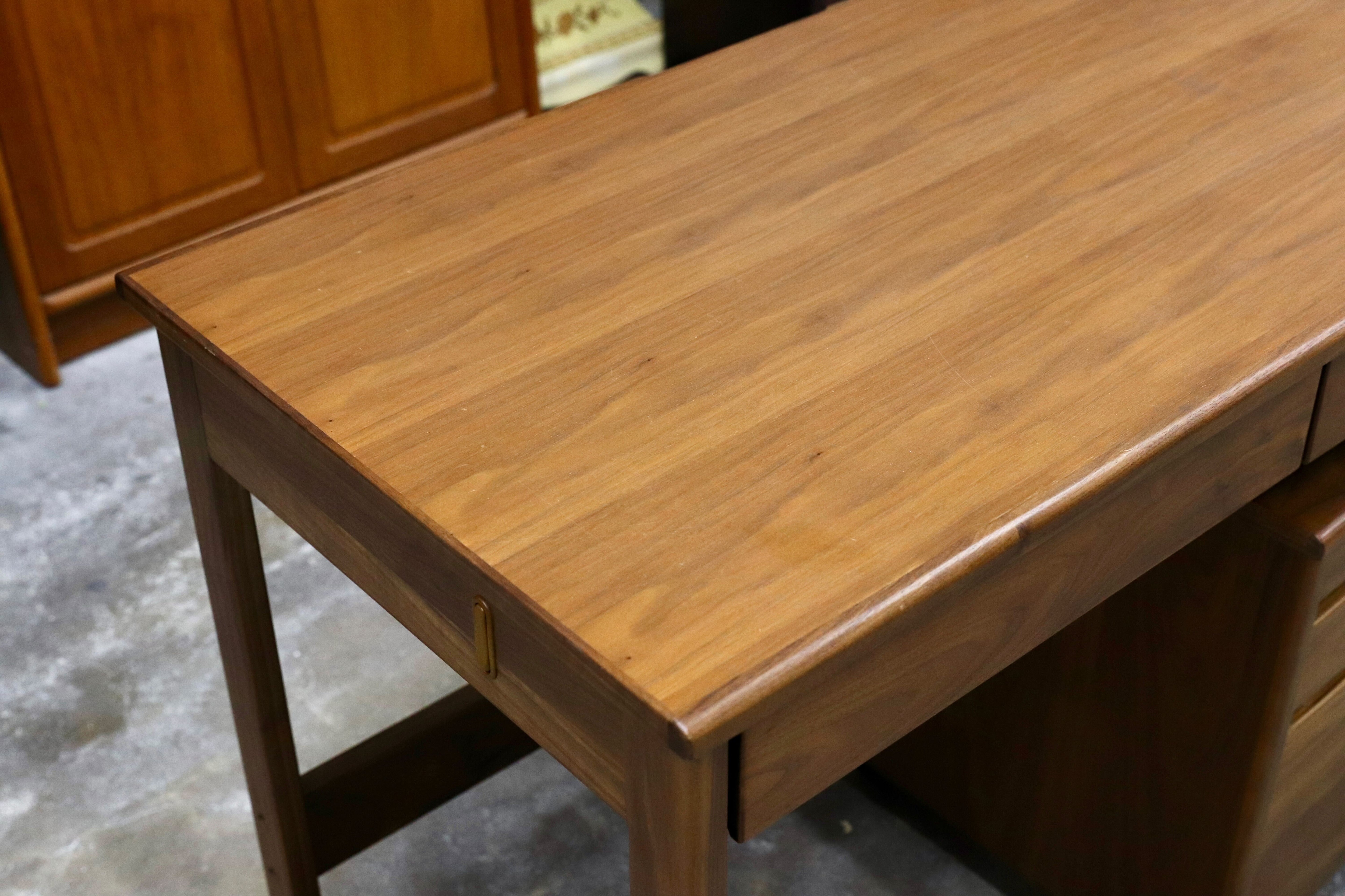 GMIH225B○起立木工 / KIRITSU FURNITURE ウォールナット デスク&ワゴン 学習机 勉強机 北欧モダン
