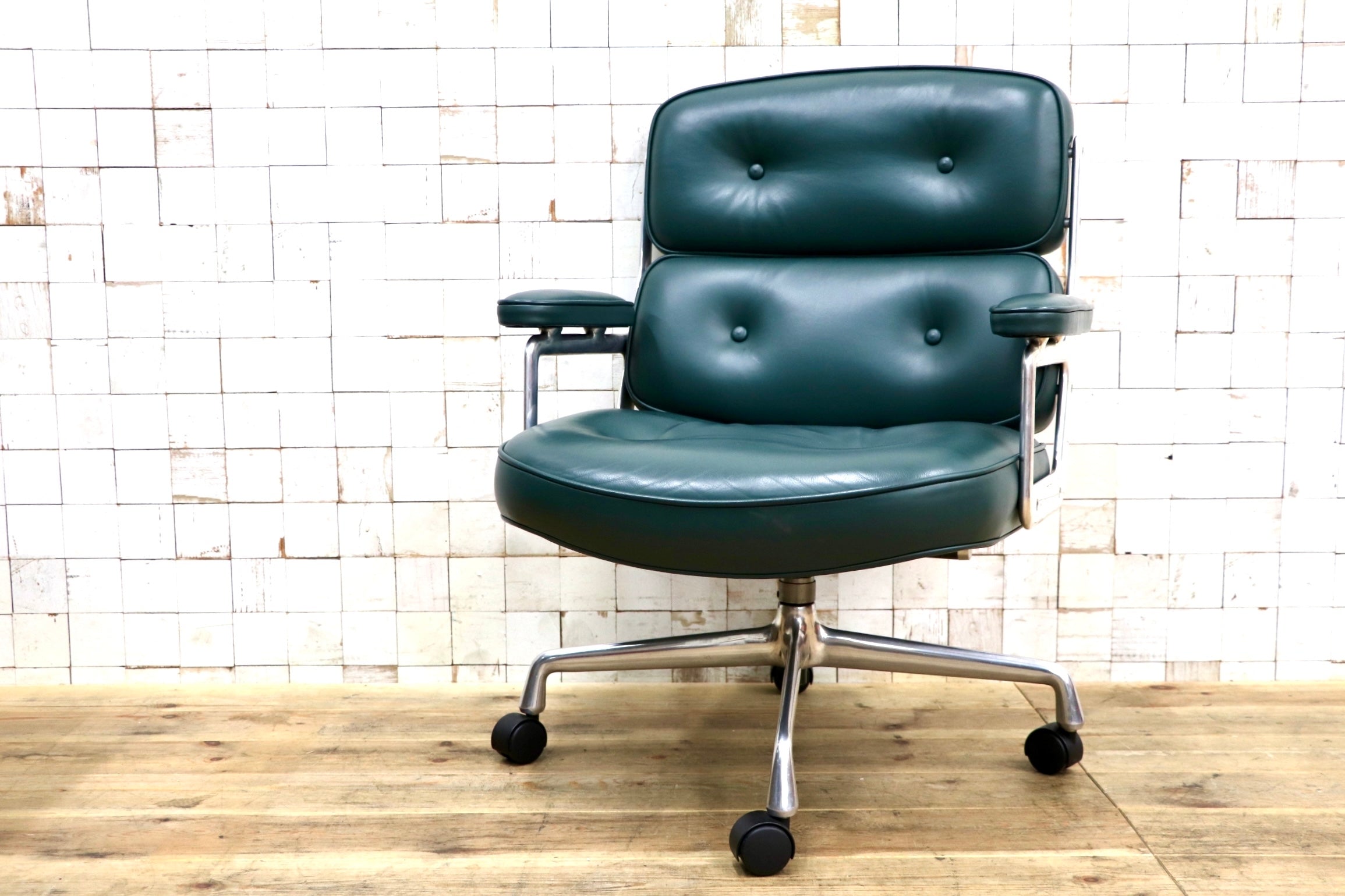 GMJO87I○Herman Miller / ハーマンミラー イームズ エグゼクティブチェア タイムライフチェア 本革 グリーン チャールズ＆レイ 定価約95万