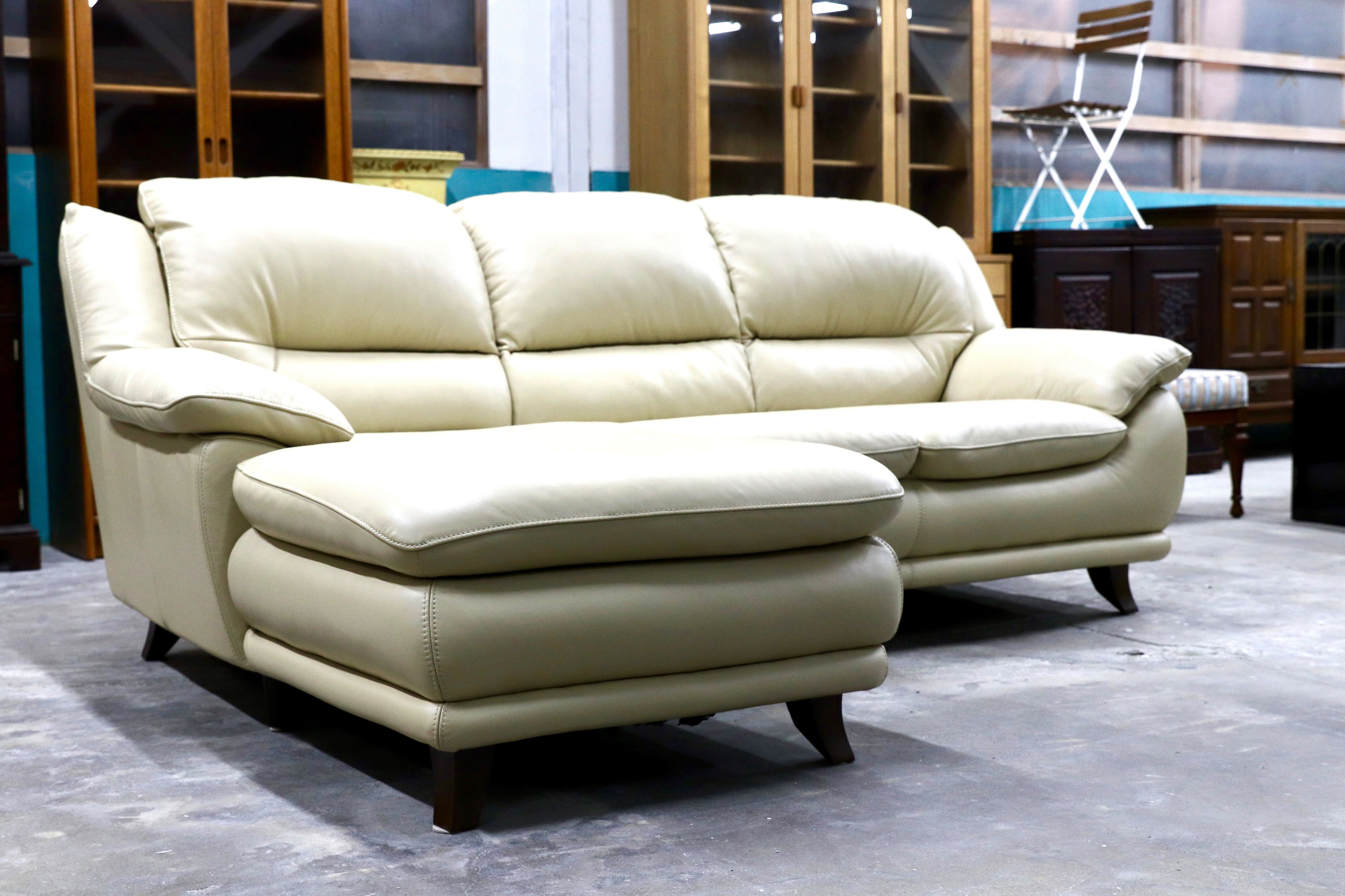 GMIK498○IDC大塚家具 オースチン カウチソファ コーナーソファ モダン 総本革 クリーム色 約40万 美品