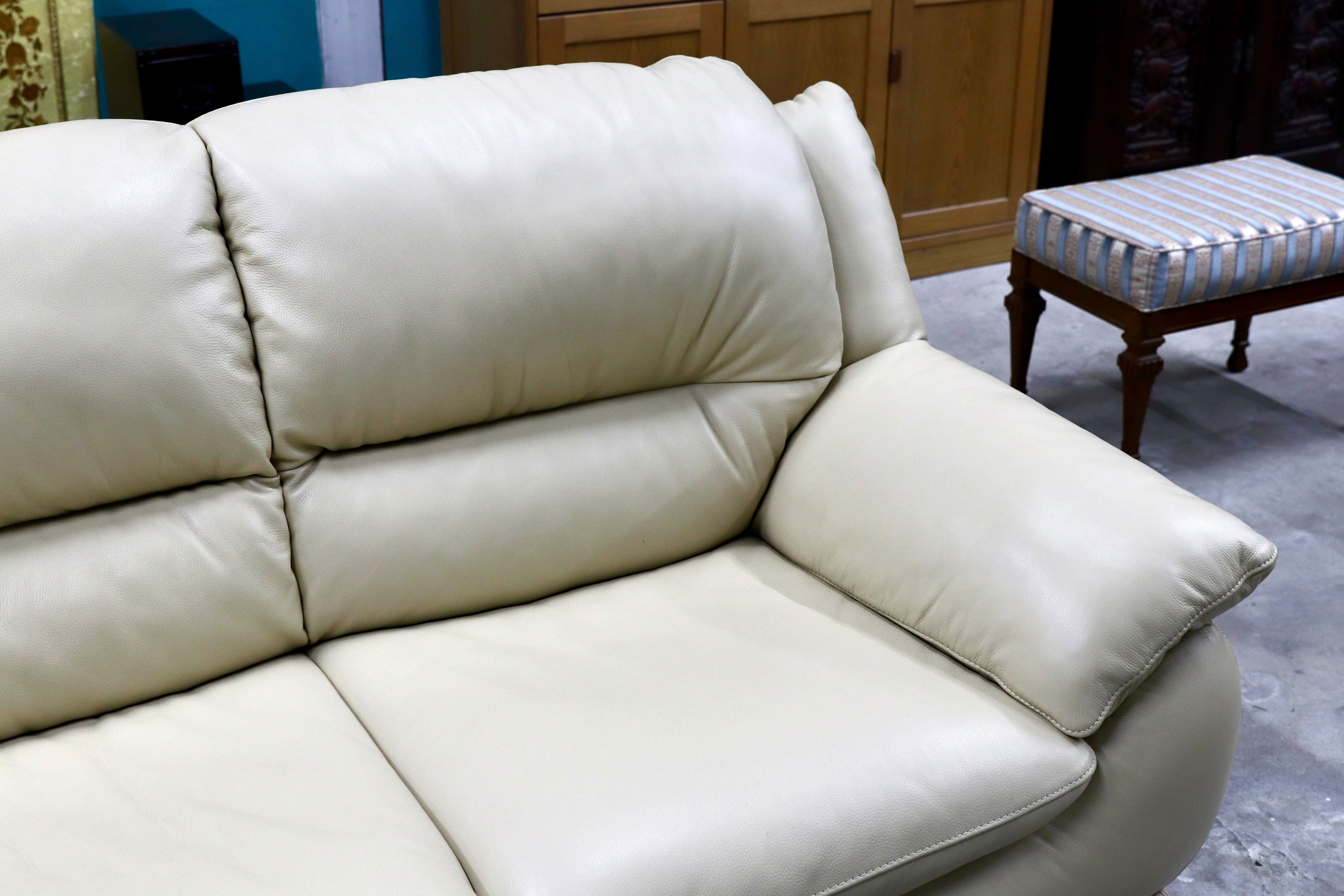 GMIK498○IDC大塚家具 オースチン カウチソファ コーナーソファ モダン 総本革 クリーム色 約40万 美品
