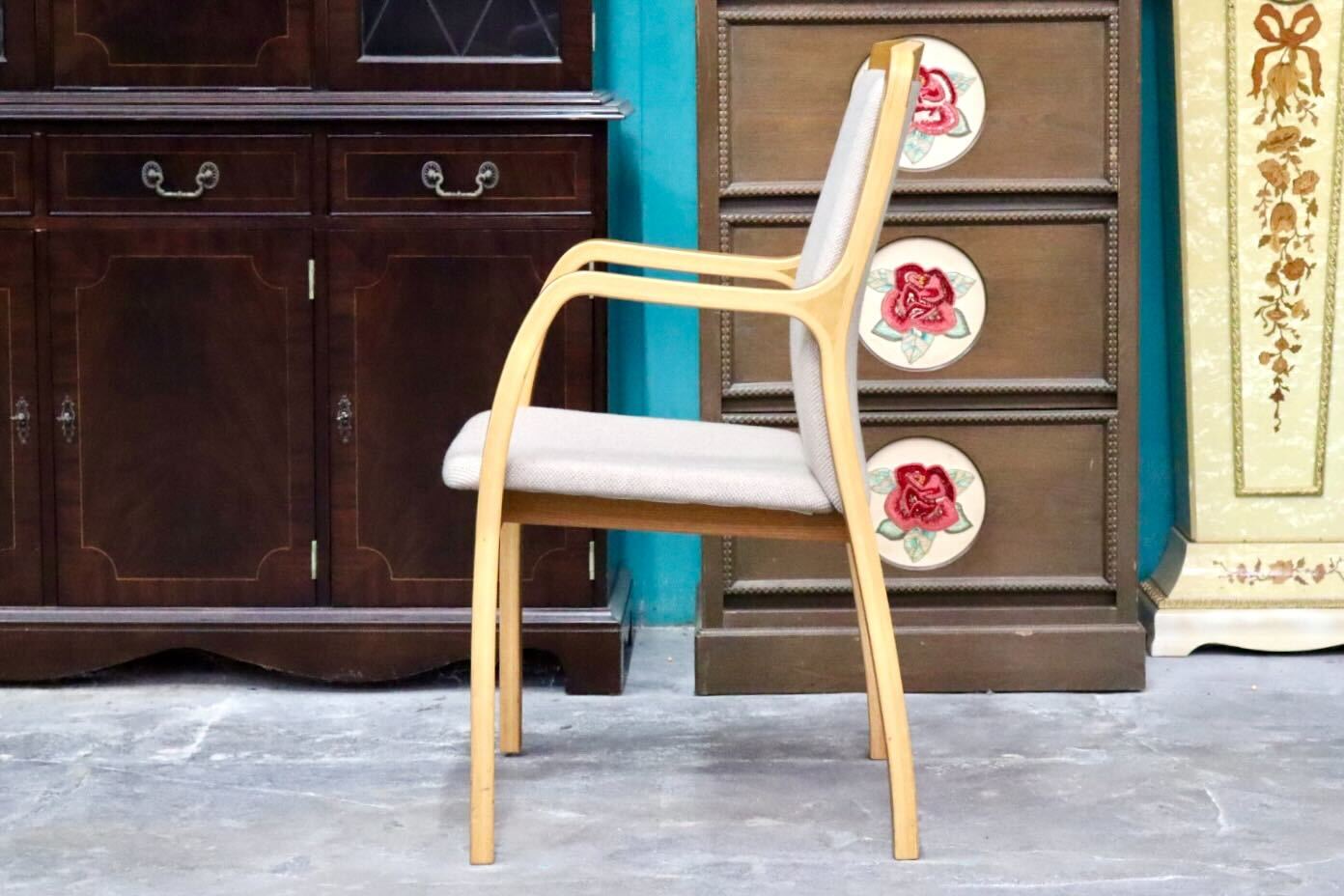 GMIK580B○Tendo / 天童木工 ダイニングチェア アームチェア 椅子 肘掛 ベージュ 曲木 ファブリック ナチュラル モダン