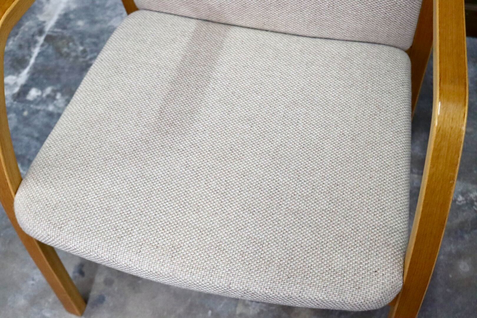 GMIK580B○Tendo / 天童木工 ダイニングチェア アームチェア 椅子 肘掛 ベージュ 曲木 ファブリック ナチュラル モダン