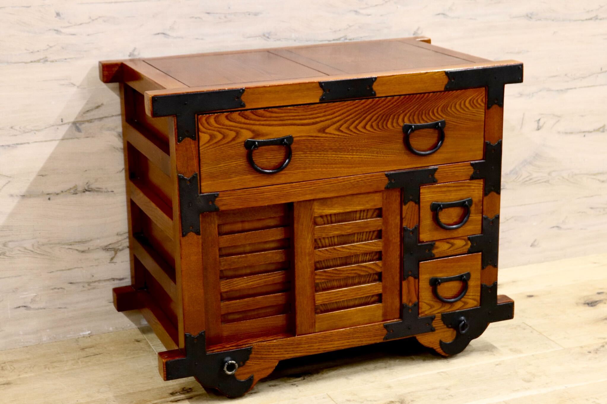 棚・キャビネット